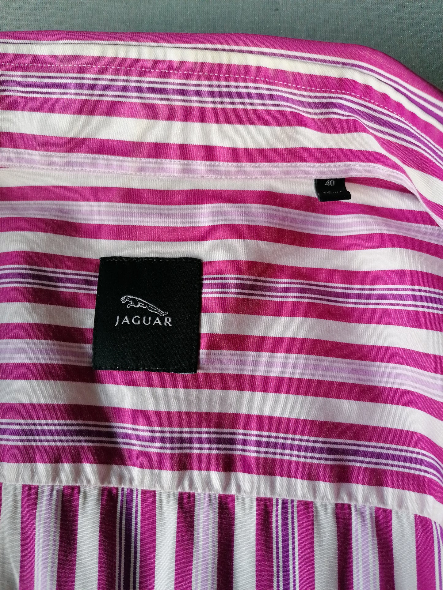 Jaguar Shirt. Lila weiß gestreift. Größe 40 / m / l