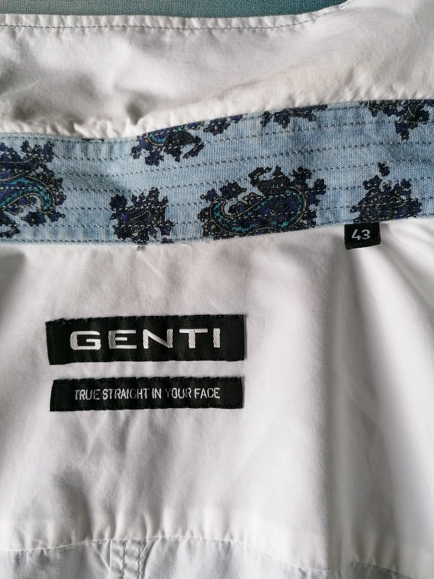 Genti overhemd. Wit gekleurd. Maat 43 / XL