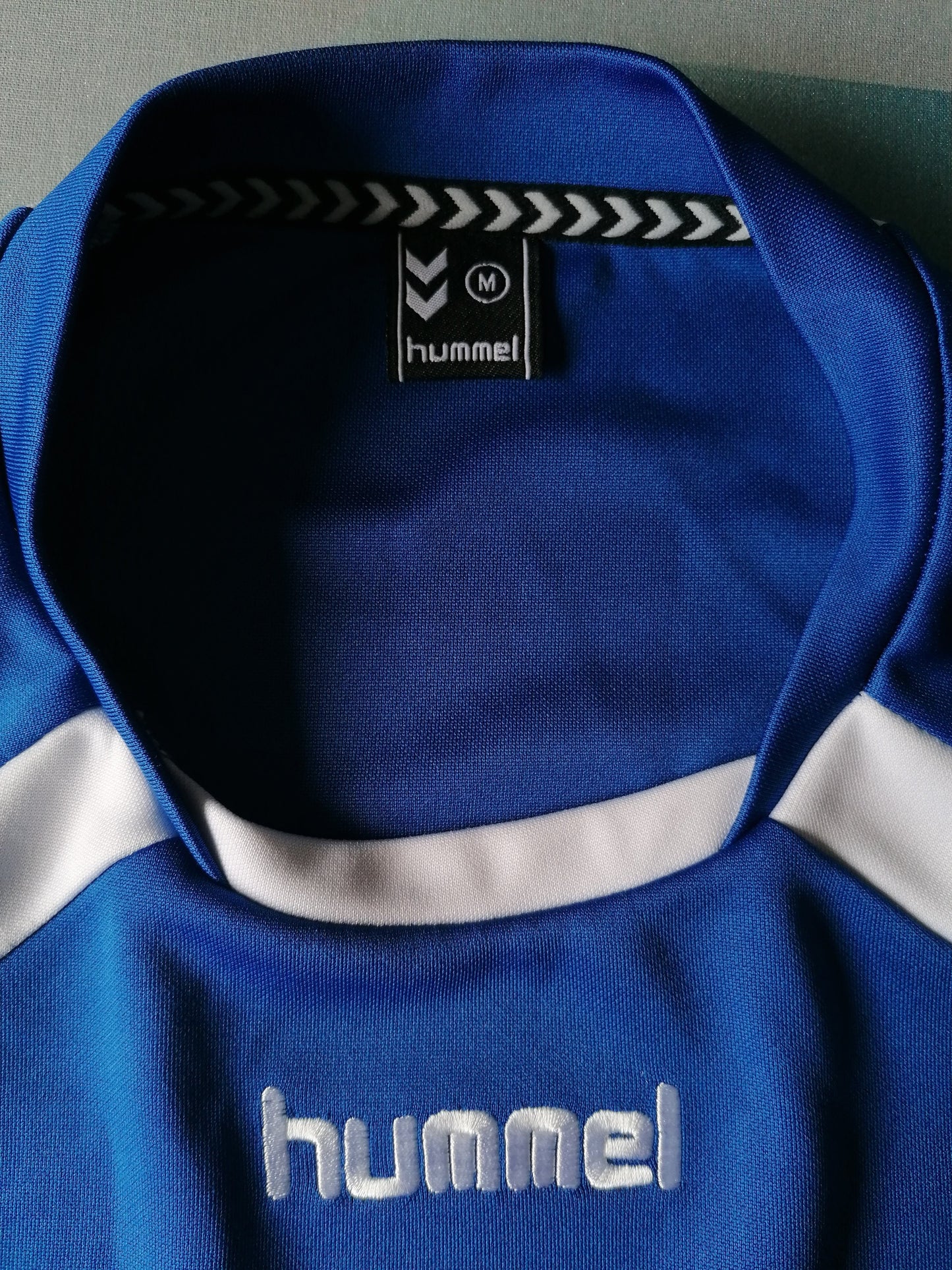 Hummel "svg" suéter deportivo. Blanco azul coloreado. Talla M.
