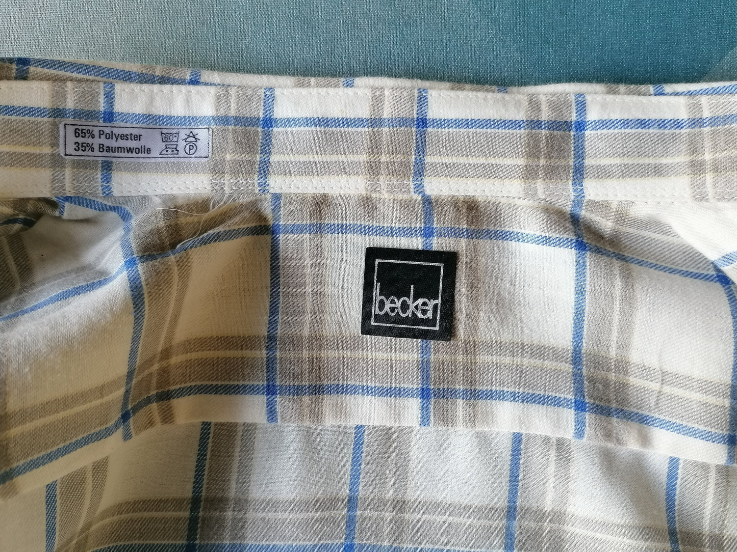 Vintage Becker Flanellen overhemd. Beige Blauw geruit. Maat L.