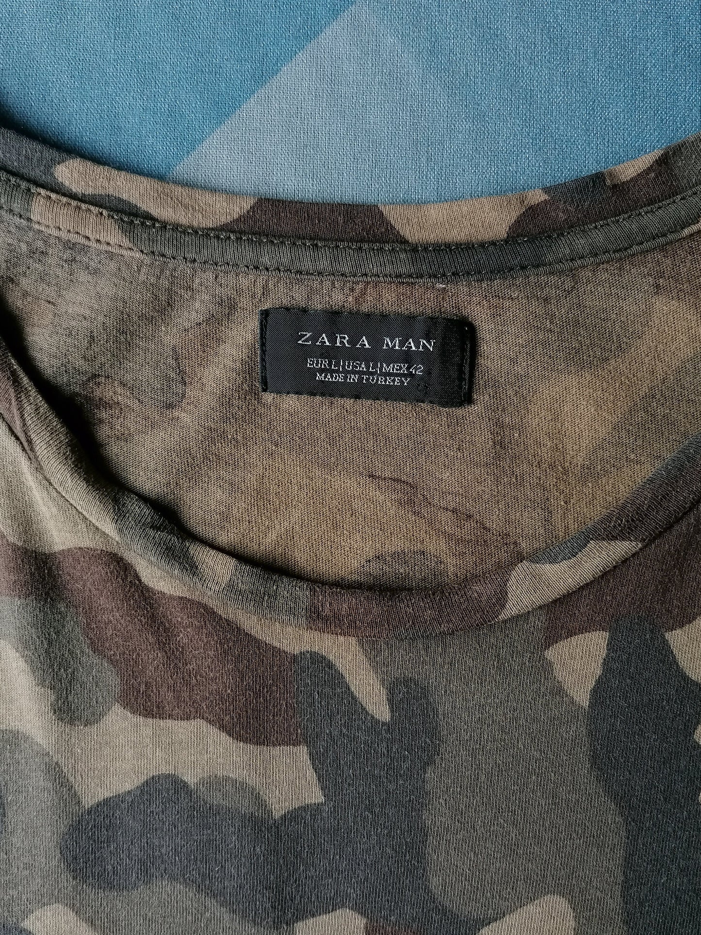 Zara man shirt. Brown green army print. Size L.