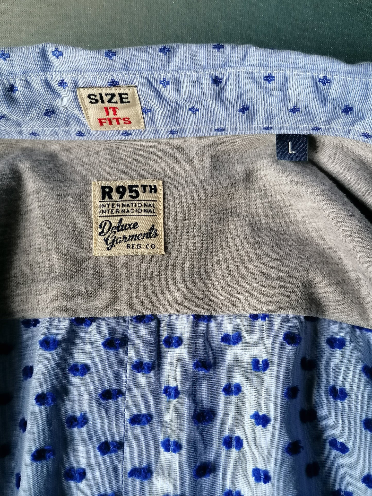 R95th overhemd. Blauwe print. Maat L.