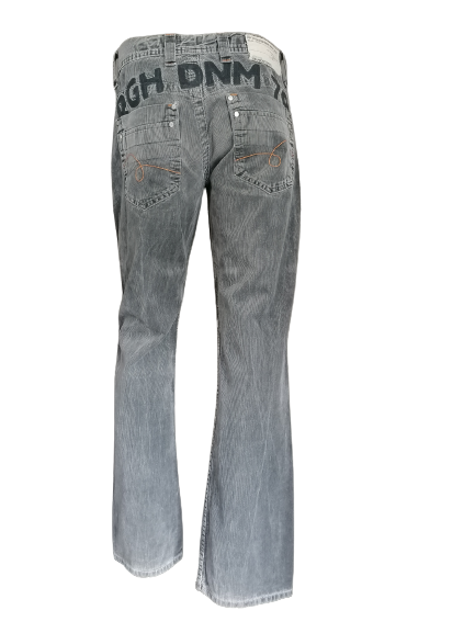 Capsize rib pants. Dark gray colored. Size W30 L34. Type Low