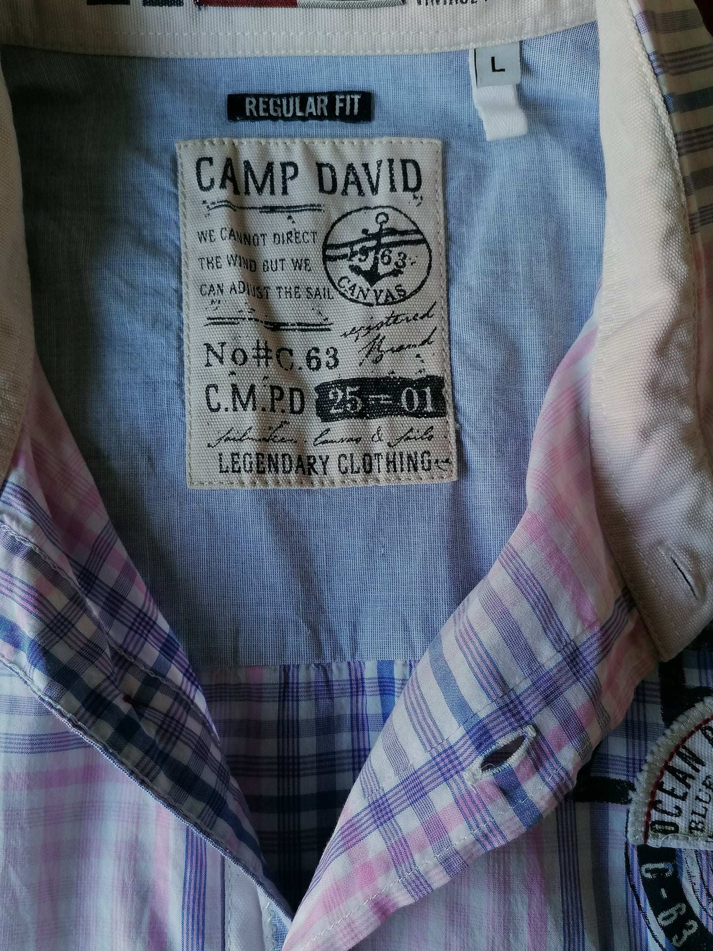 Camp David shirt short sleeve. Pink purple blocked with applications. Size L. Regular Fit.