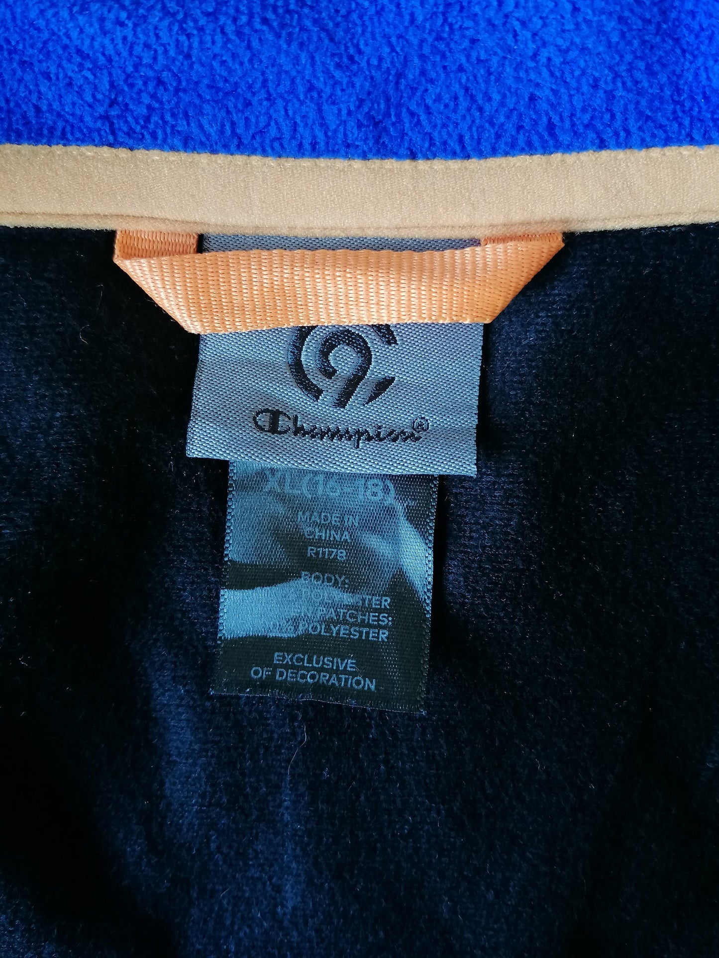 Champion C9 Fleece Weste. Blau gefärbt. Größe XL Jugend / S.