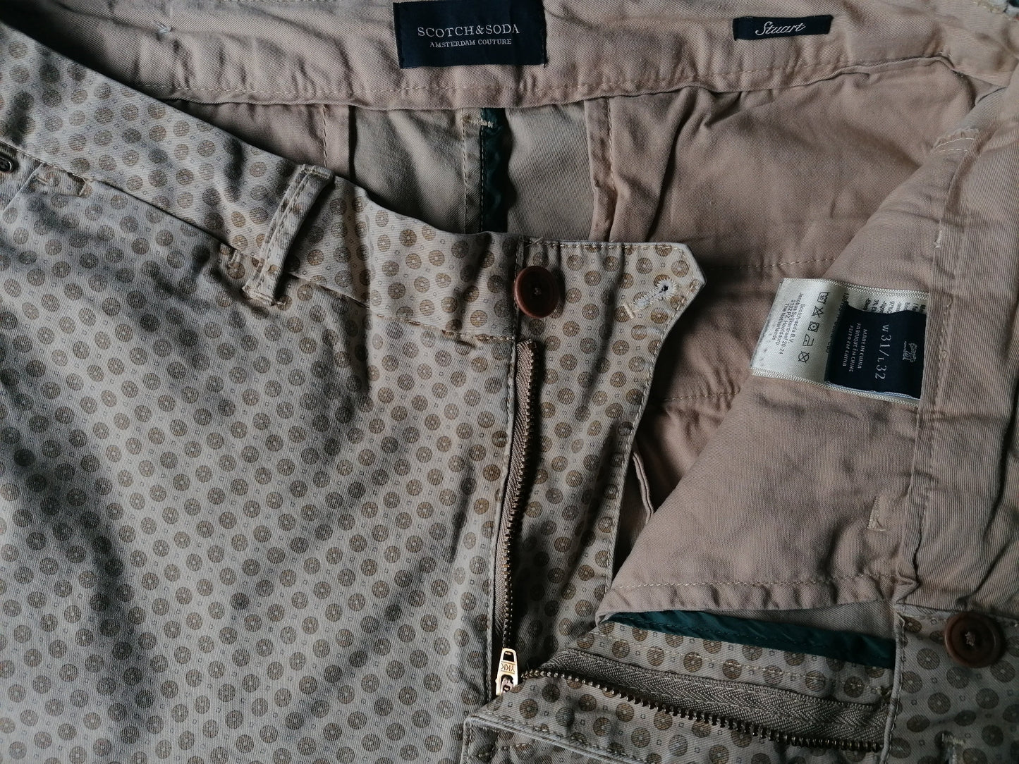 Scotch & Soda broek. Beige Bruin Grijze print. Maat W31 - L30. type Stuart. netjes ingekort.