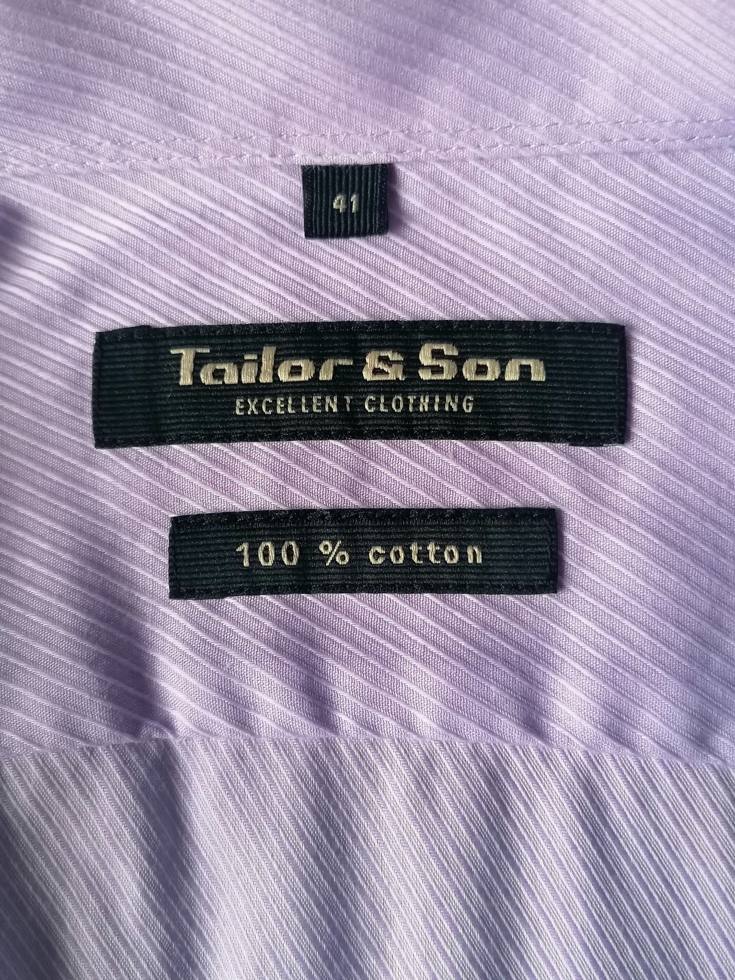 Camicia sartoriale e figlio. Strisce leggermente viola. Dimensione 41 / L.