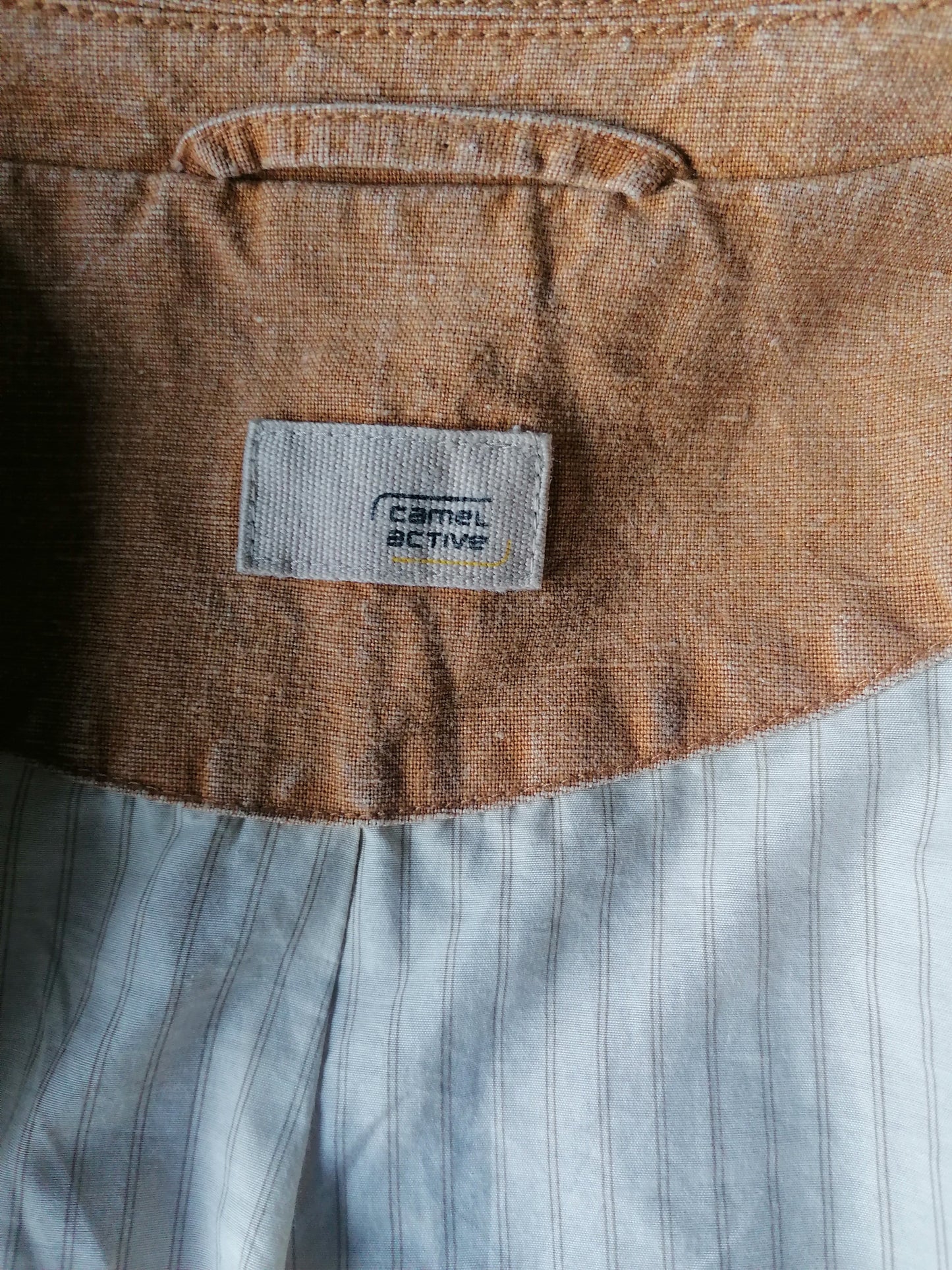 Camel Active Colbert. Motivo / motivo marrón. Tamaño 50 / M. es espacioso! Sabana de algodon.