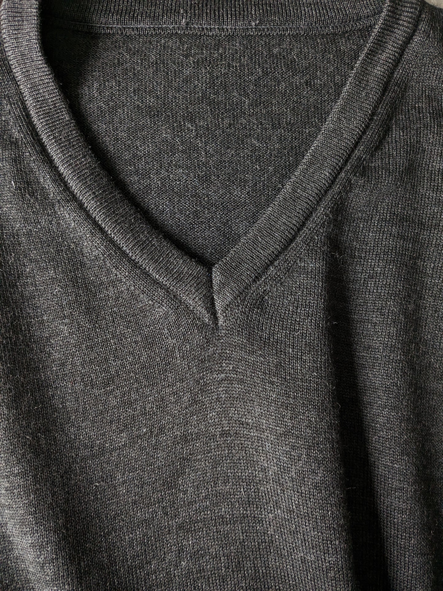 März Merinowollen Spencer. Grigio scuro miscelato. Dimensione 52 / L.