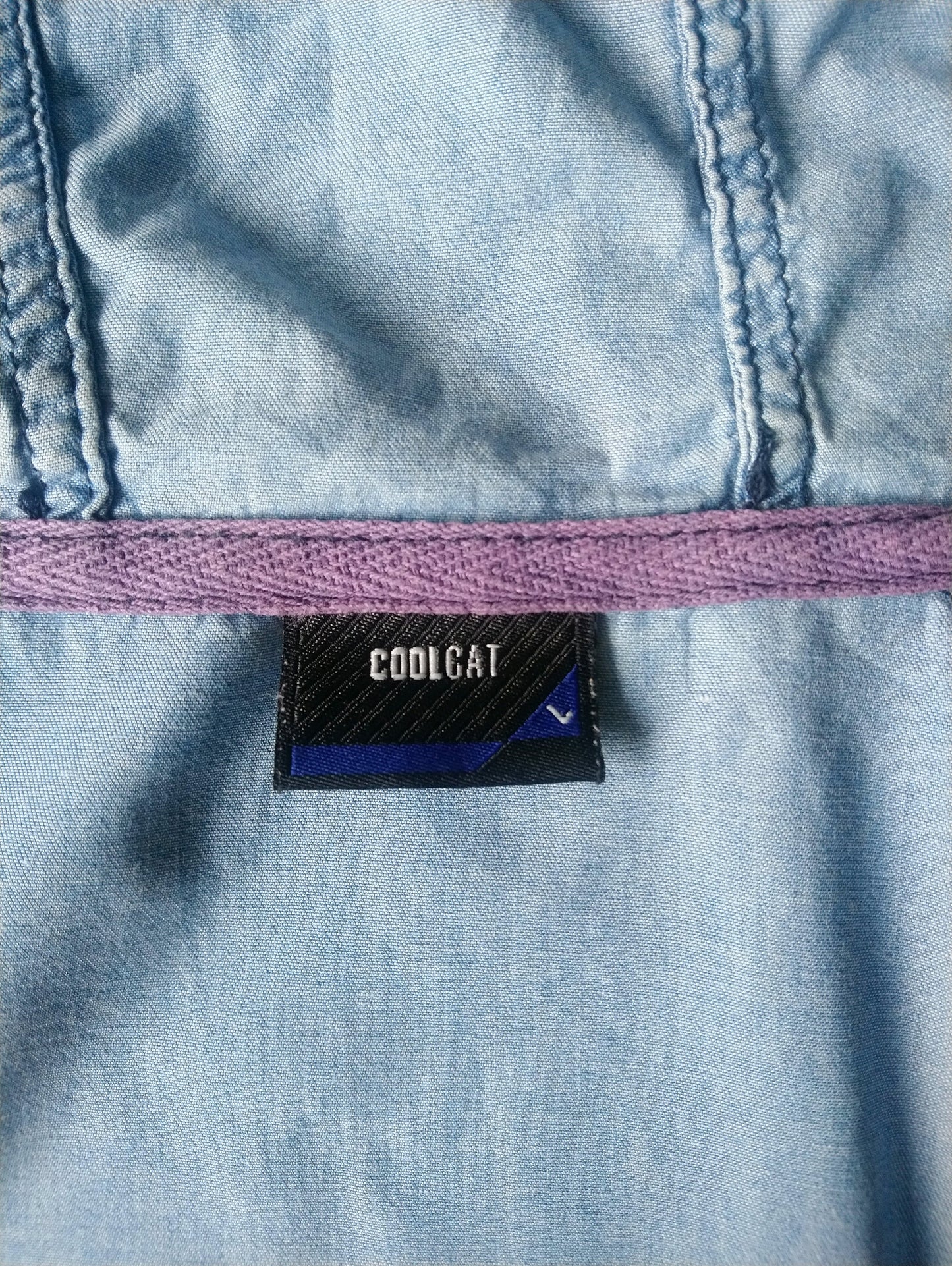 CoolCat shirt with hood. Blue denim. Size L.
