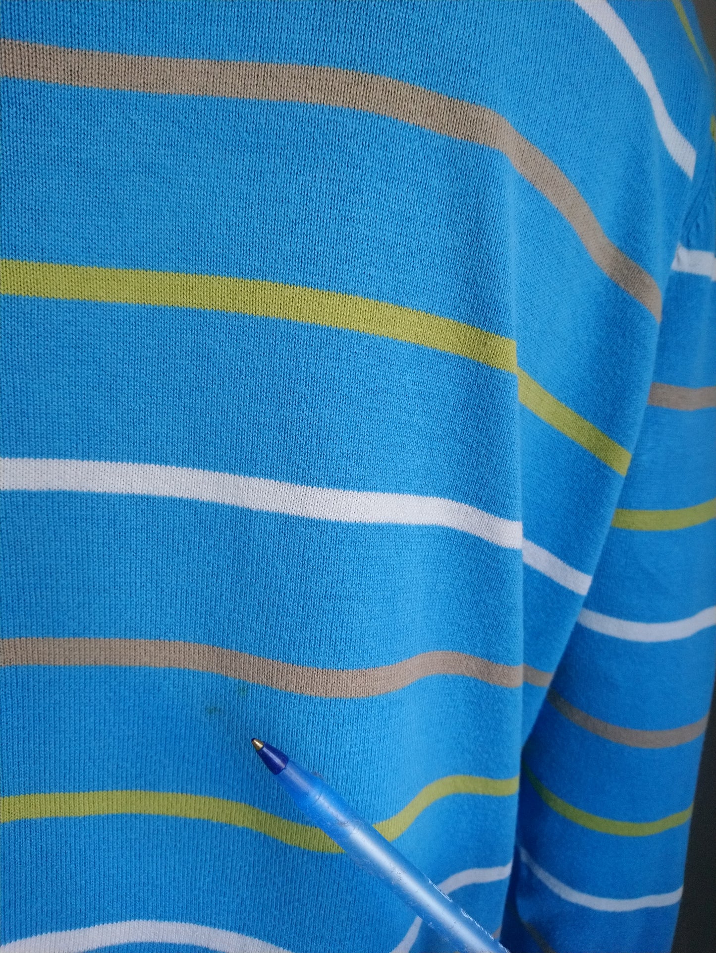 B keus: PME Pall Mall trui met V-hals. Blauw Groen Bruin Wit gestreept. Maat XL. Vlekjes