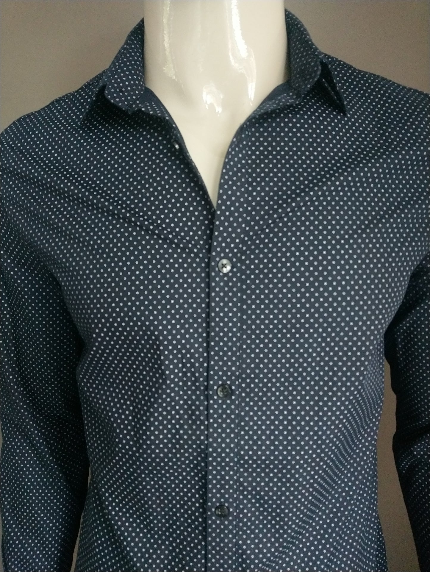 H&M shirt. Dark blue white print. Size M. Slim Fit.