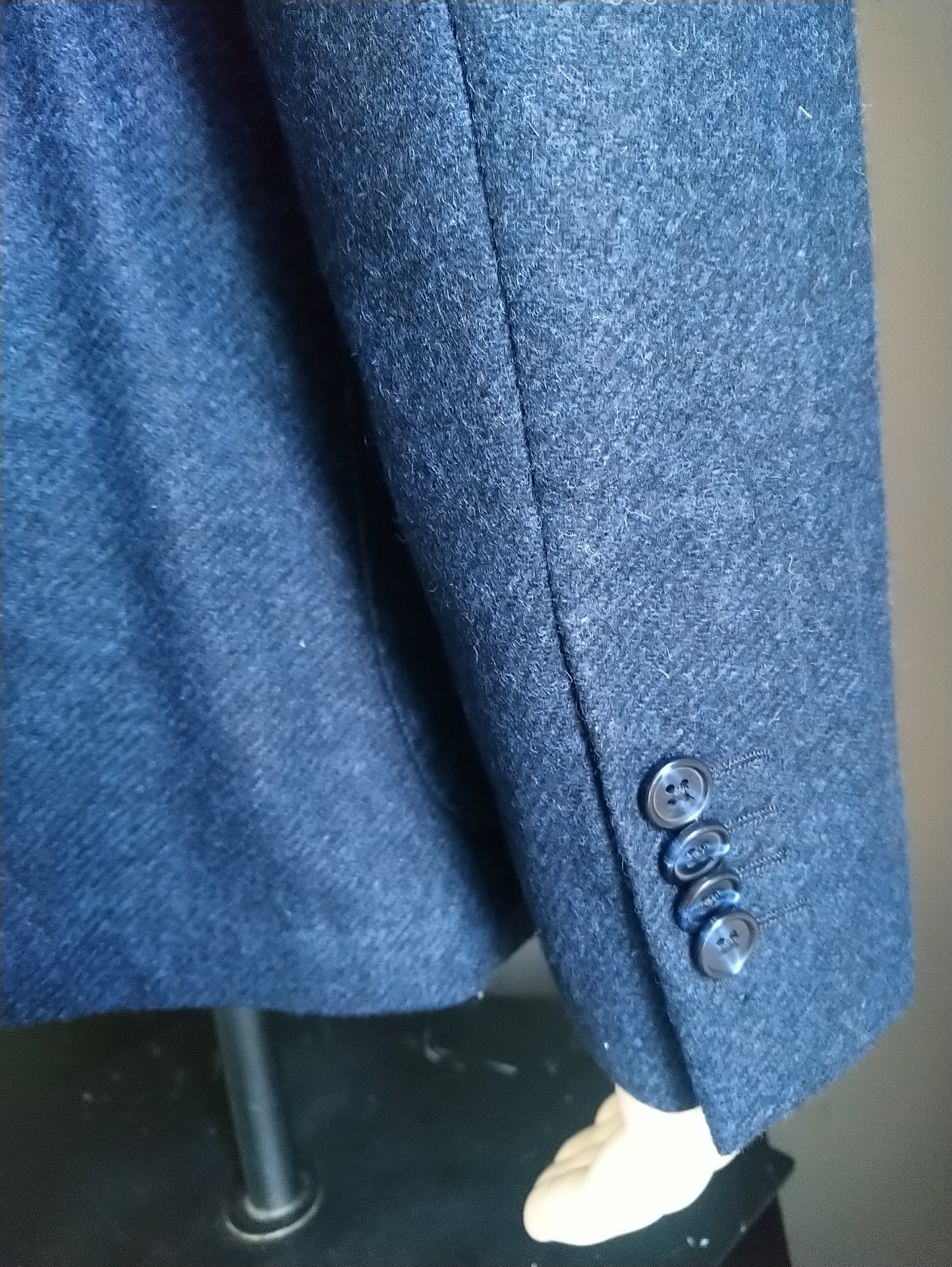 Giacca di lana da ragazzo femminuccia. Blu nero miscelato. Taglia XL.