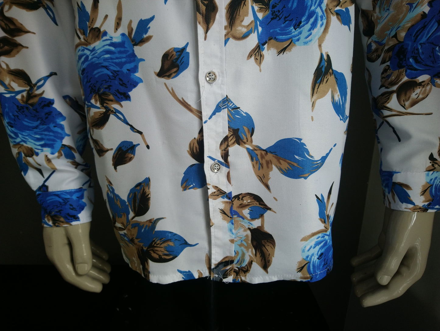 Vintage shirt. Blue brown floral. Size XL.