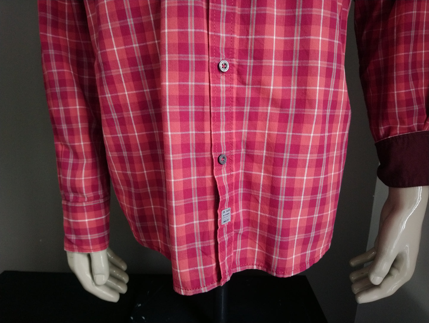 Tom Tailor shirt. Red Orange checked. Size M / L.
