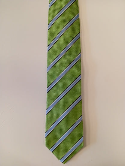 Cravatta in seta italiana – verde con righe – look fresco ed elegante – Profuomo