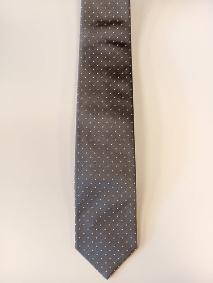 Corbata de seda italiana – diseño oscuro – aspecto refinado y lujoso – Corneliani