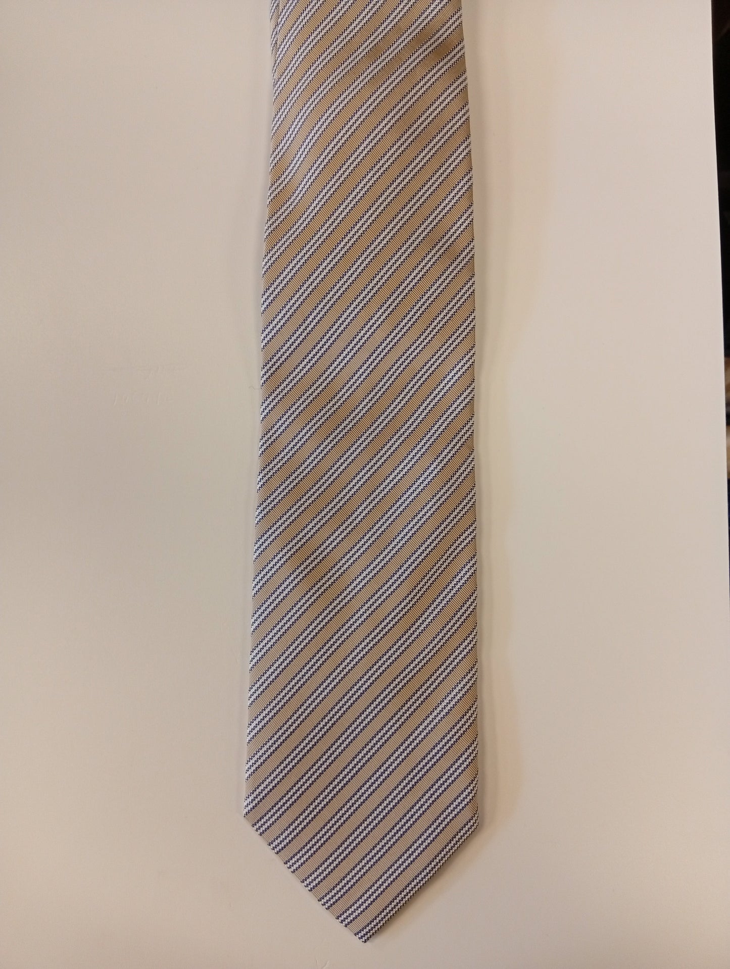 Italian silk tie – light brown – calm, elegant look – Pal Zileri