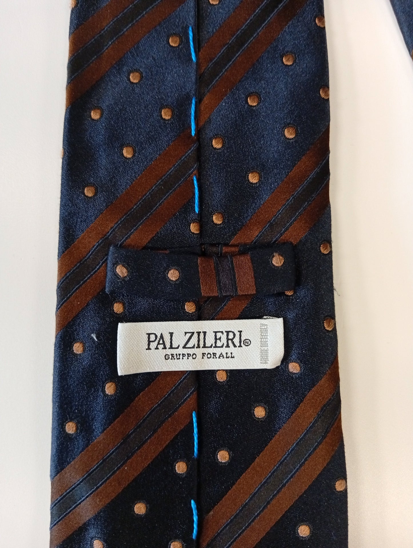 Italiaanse zijden stropdas – donker met patroon – elegante, stijlvolle look – Pal Zileri