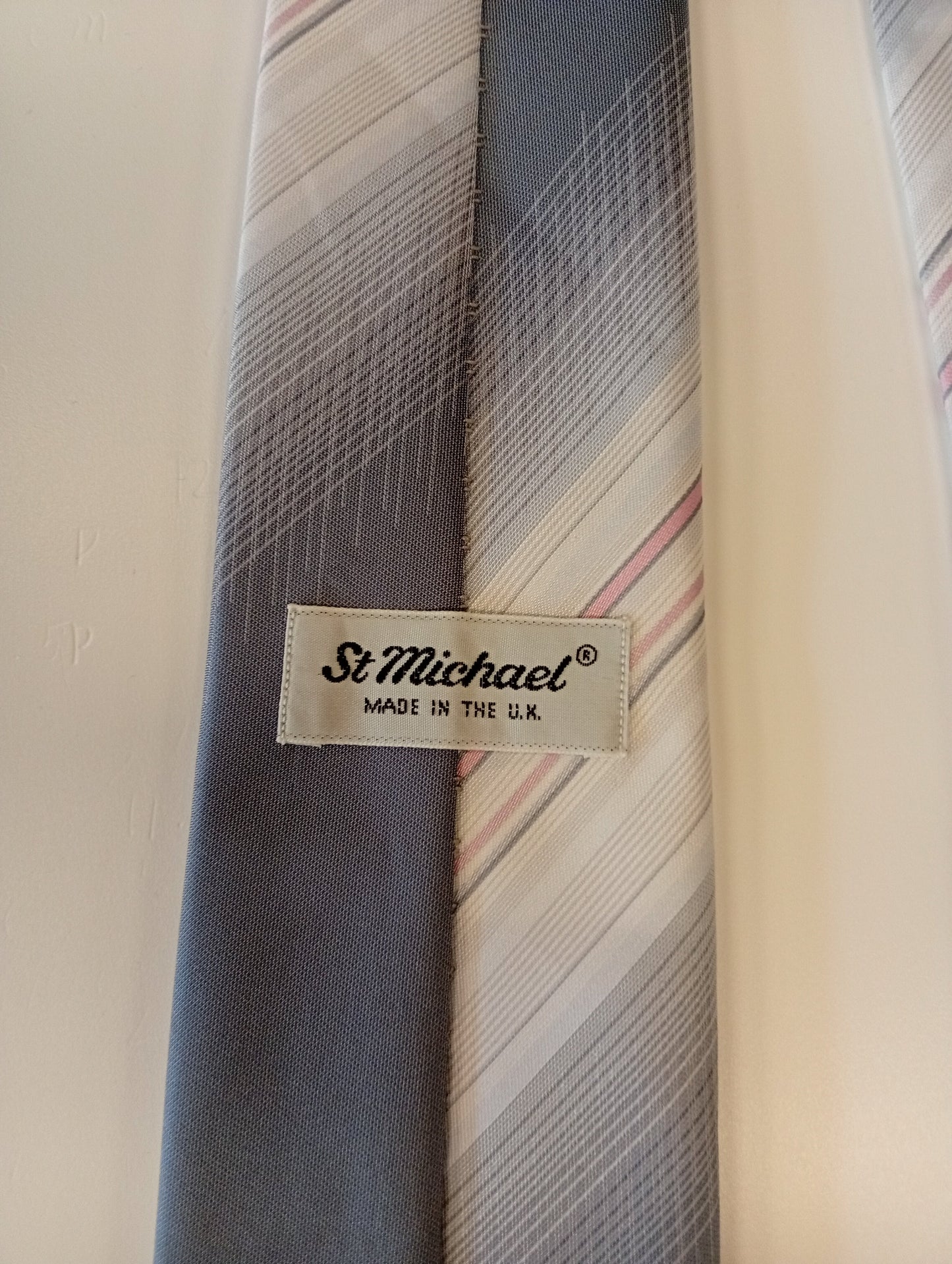 Vintage tie – plain dark – timeless, calm style – St. Michael