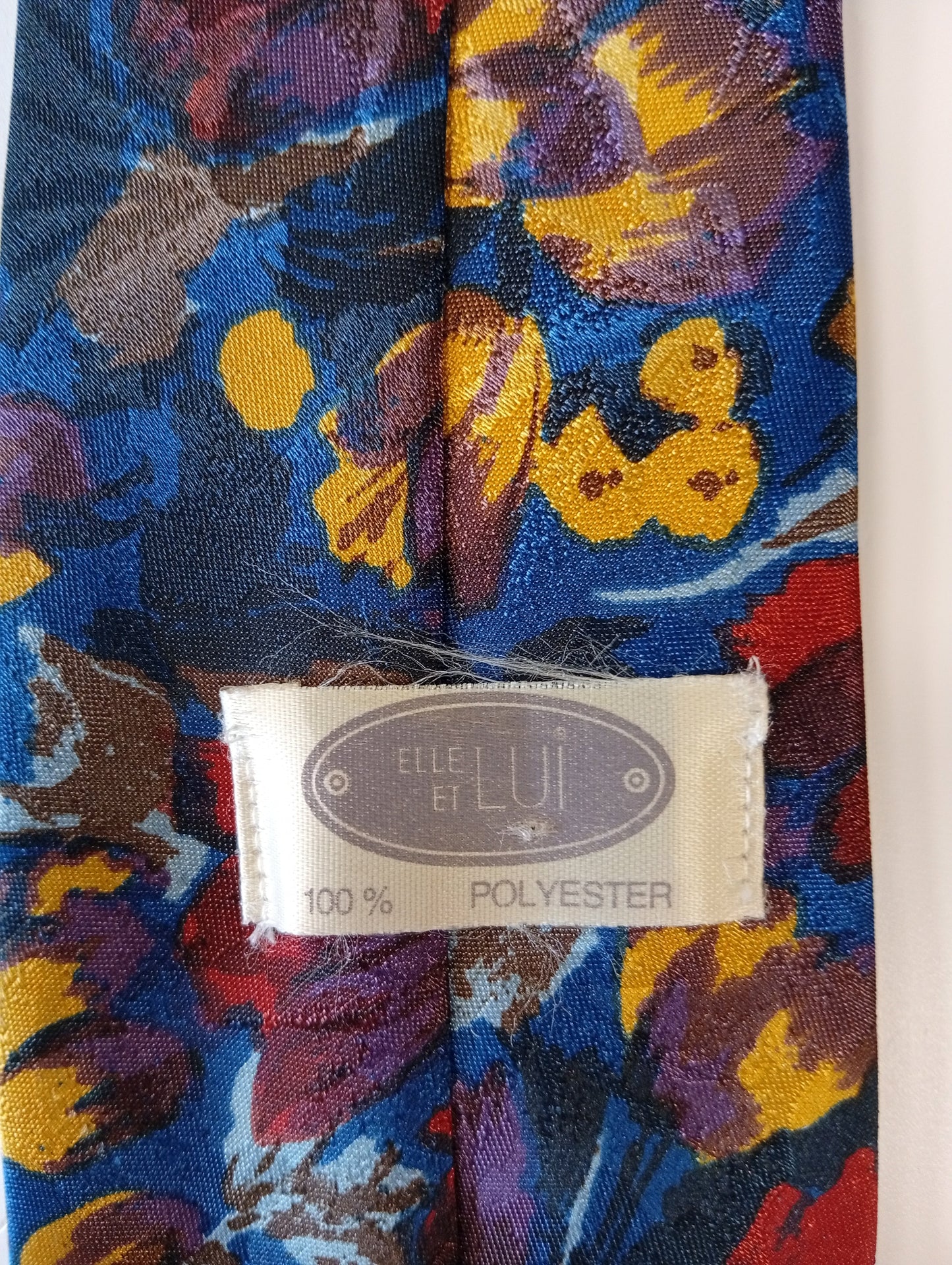 Vintage tie – colorful pattern – playful look – Elle et Lui