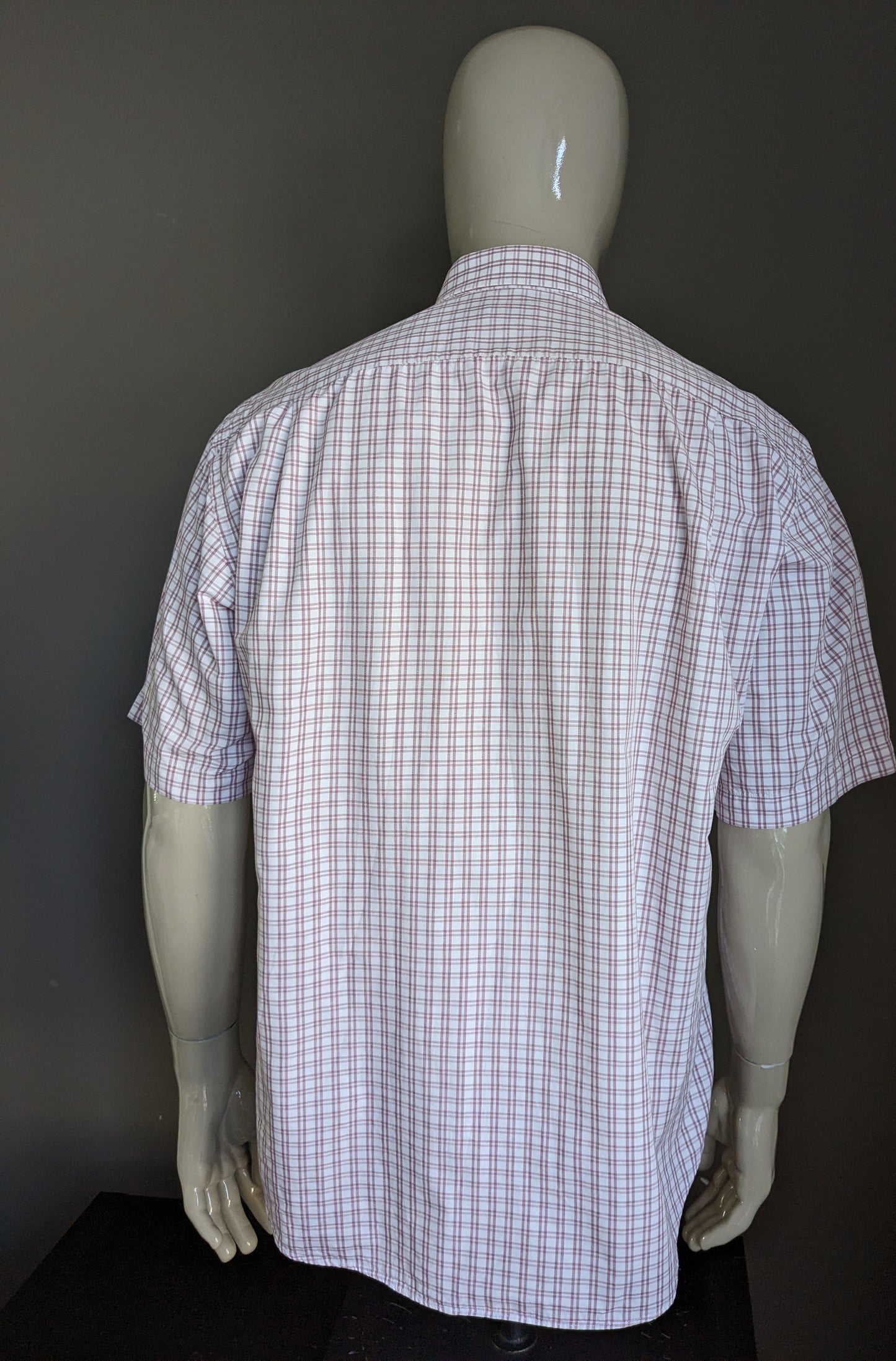 Lacoste shirt short sleeve. Red white checkered. Size 5 / L> XL.