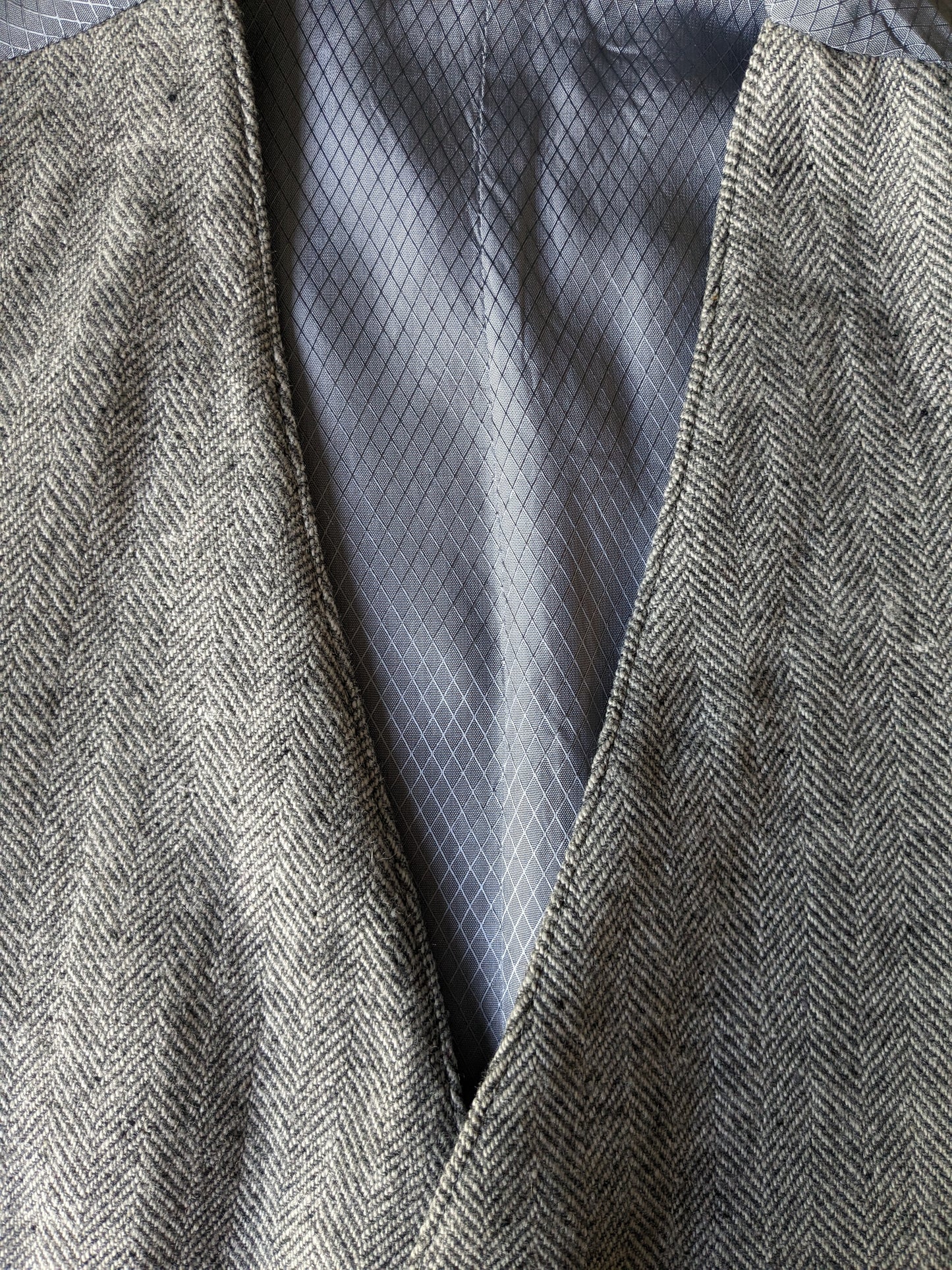 Woolen waistcoat. Gray herringbone motif. Size S. #316
