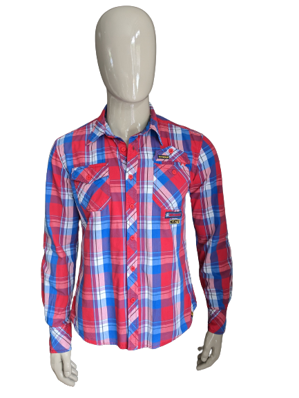 Camisa de Mills Brothers. Azul rojo verificado con aplicaciones. Talla L.