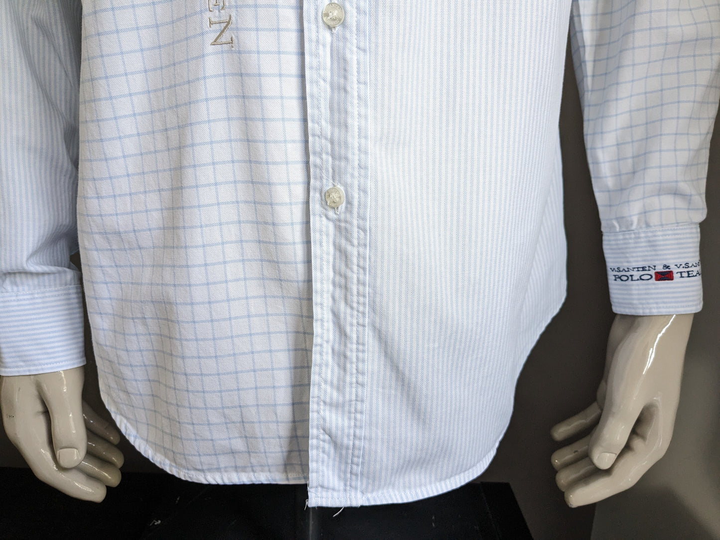 Van Santen y Van Santen camisa. Blanco azul coloreado con aplicaciones. Talla L.