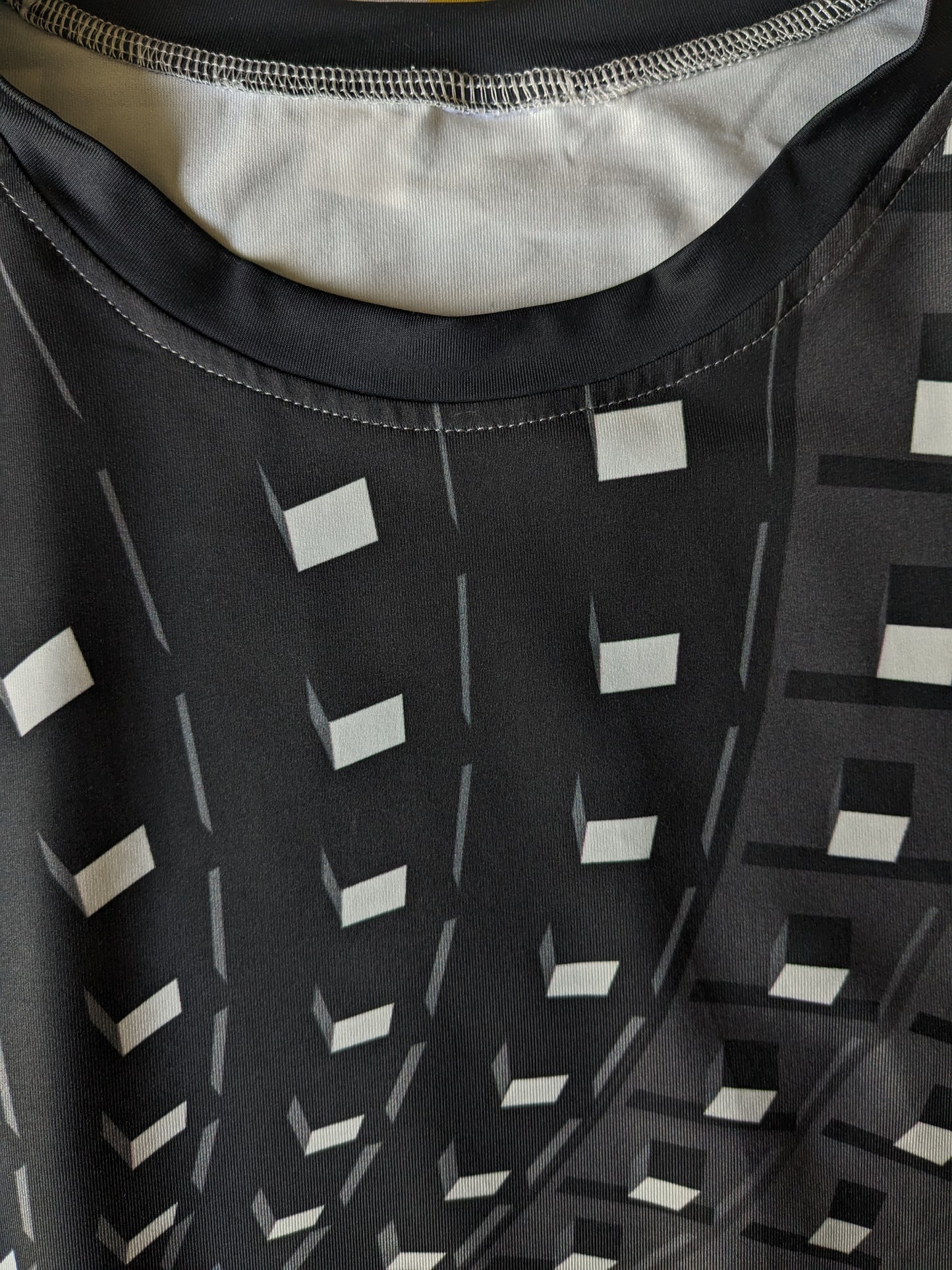 Retro Maced Print shirt. Gray black and white colored. Size L. Stretch.