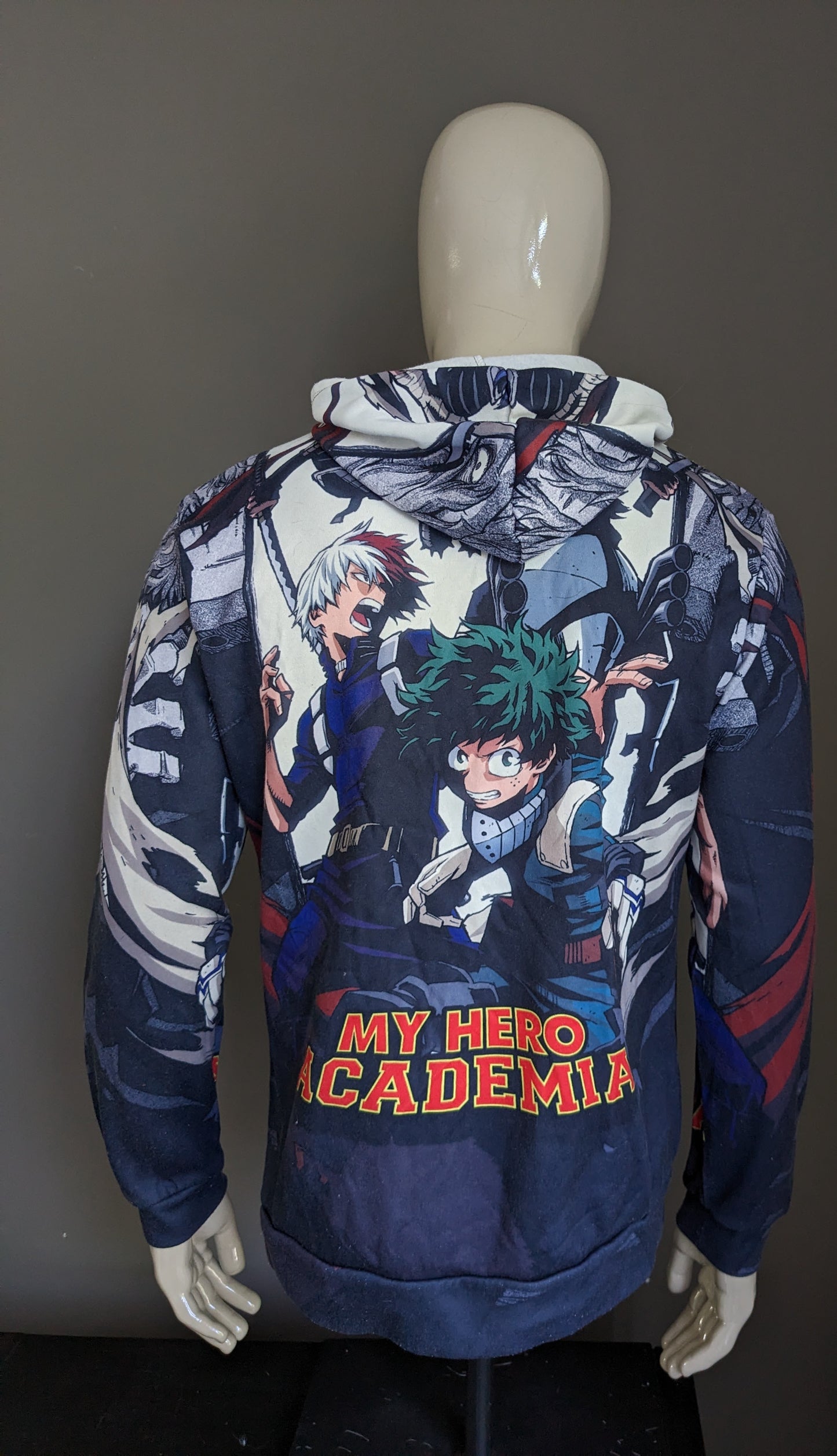 My Hero Academia hoodie. Gekleurde print. Maat L.
