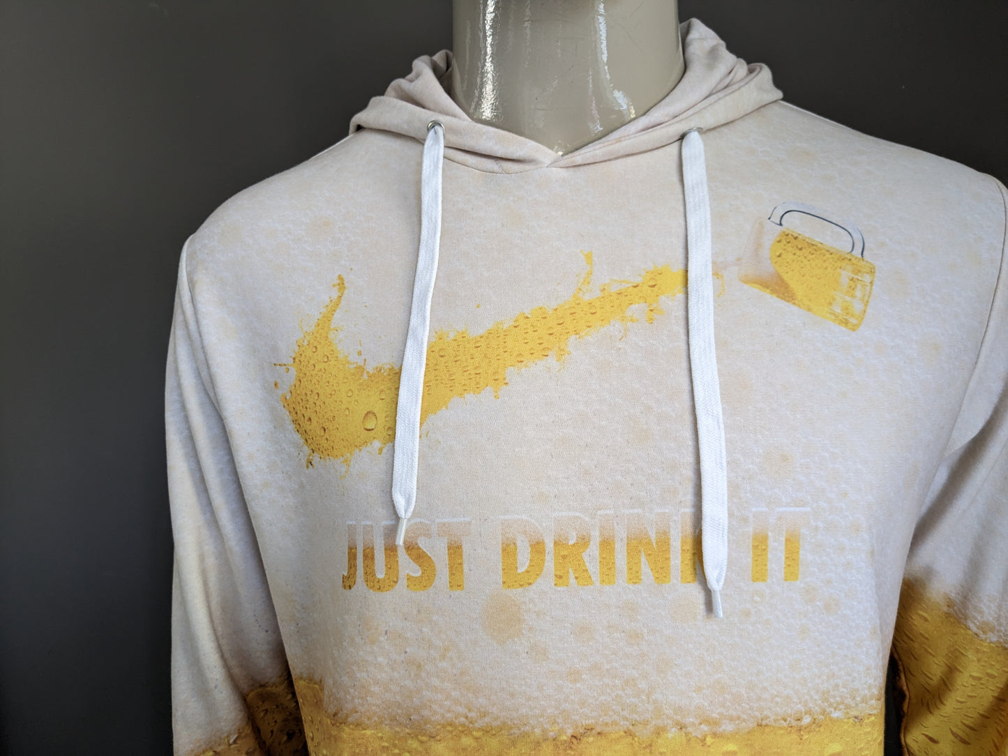 Mr Gugu & Miss Go "Just Drink It" Hoodie. Yellow white colored. Size XL.