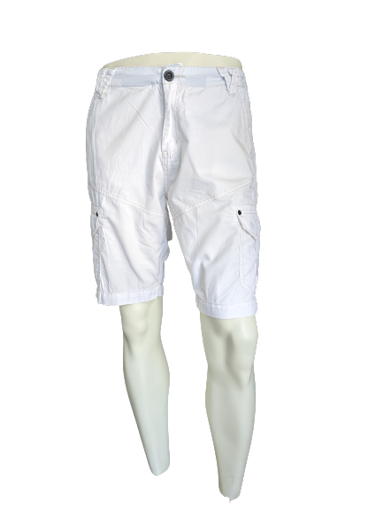 Cult edition shorts with bags. White. Size XL.