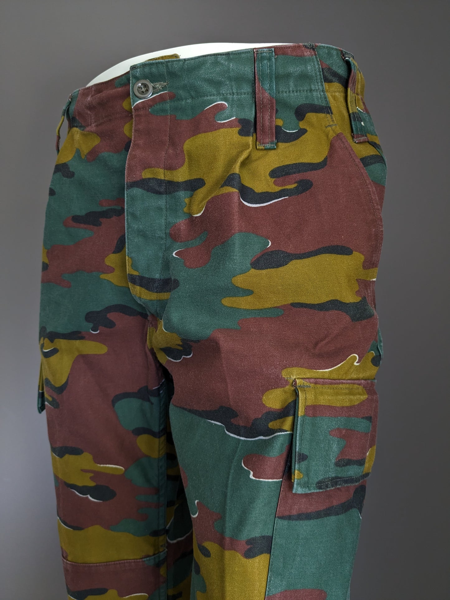 Army / Leger broek. Bruin Groene camouflage print. Maat M / L.