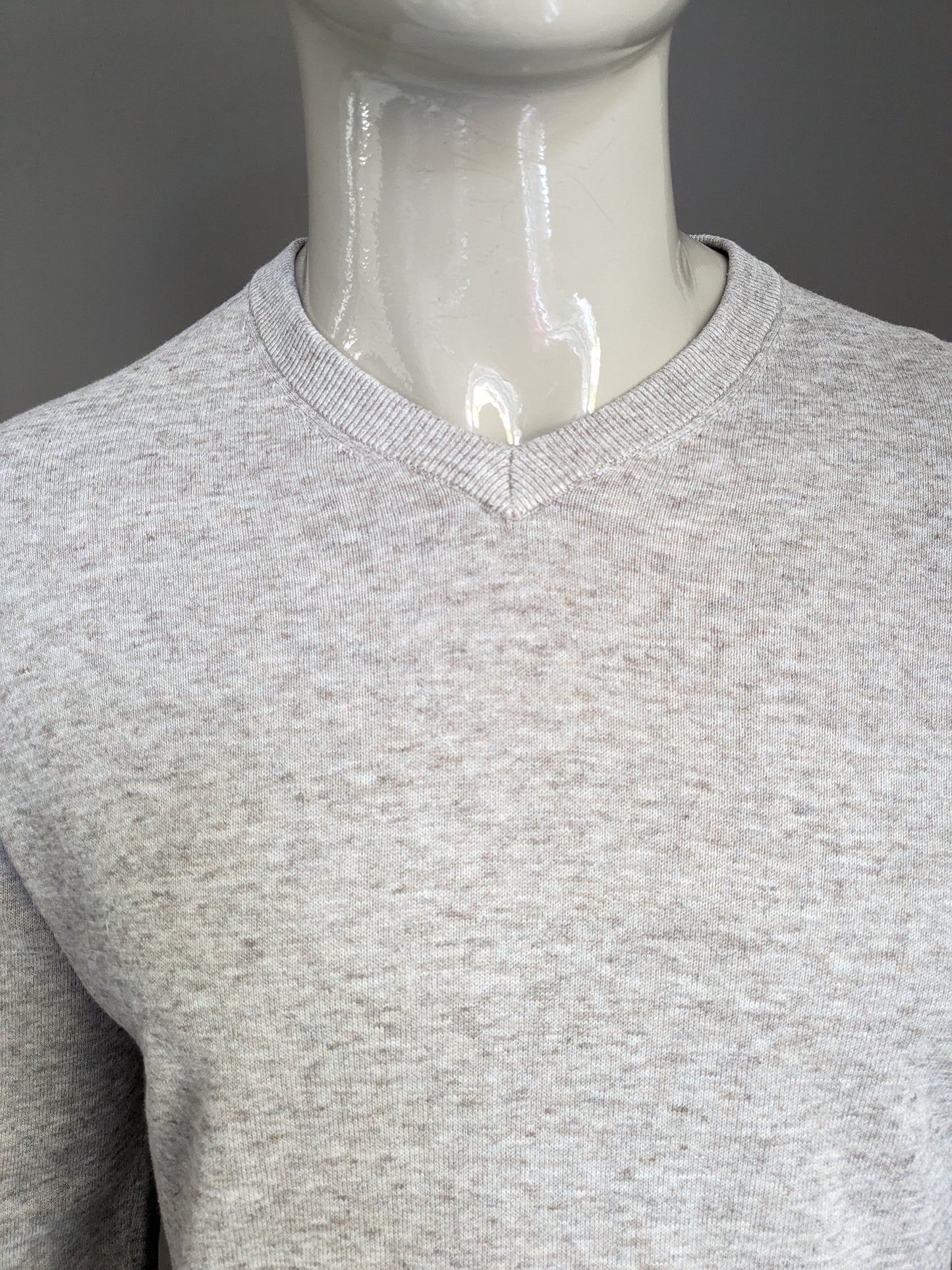 Suéter H&M con cuello en V. Beige marrón mezclado. Talla M.