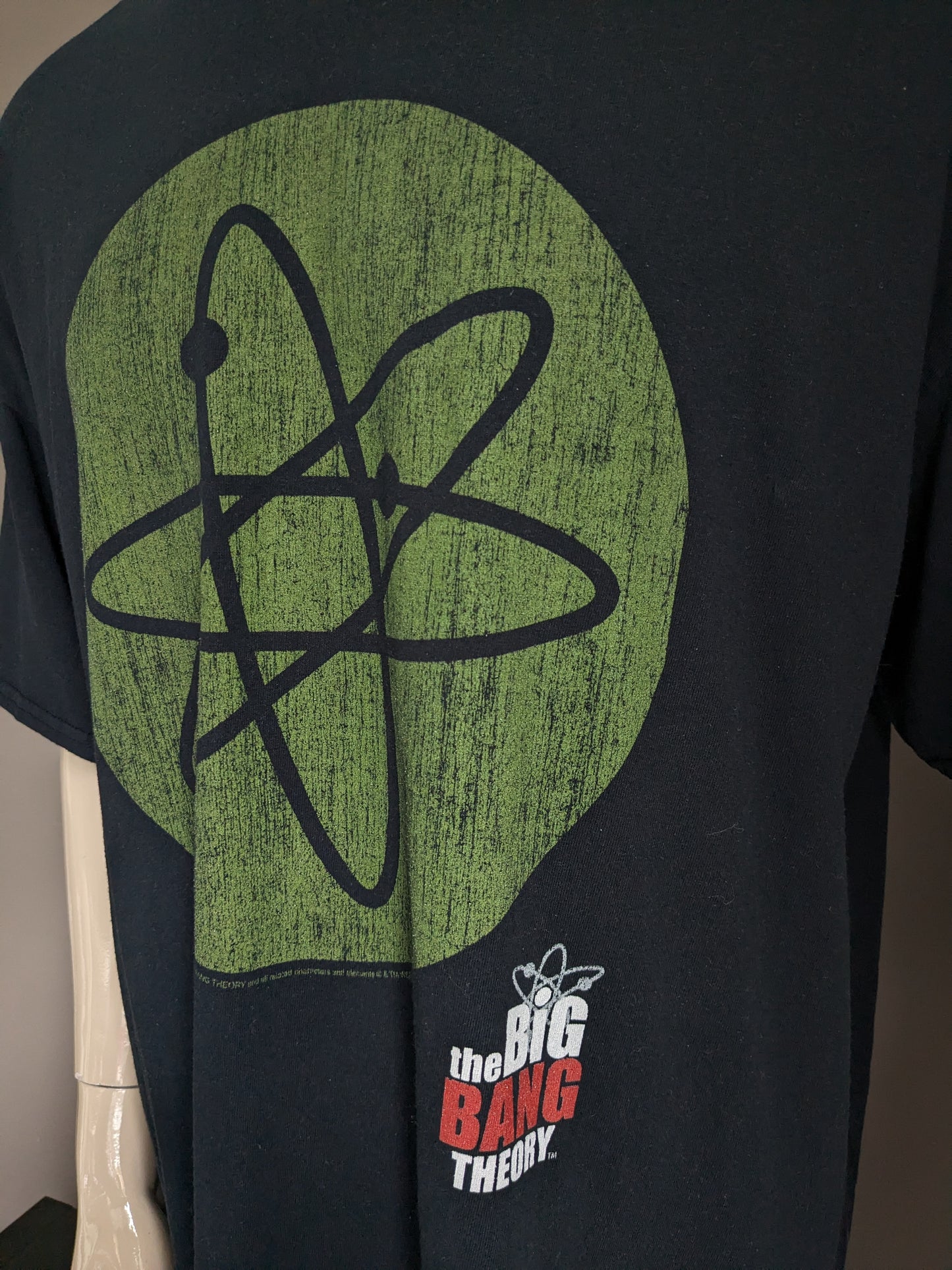 Shirt "The Big Bang Theory" di culto assoluto. Nero con stampa. Dimensione 3xl / xxxl.