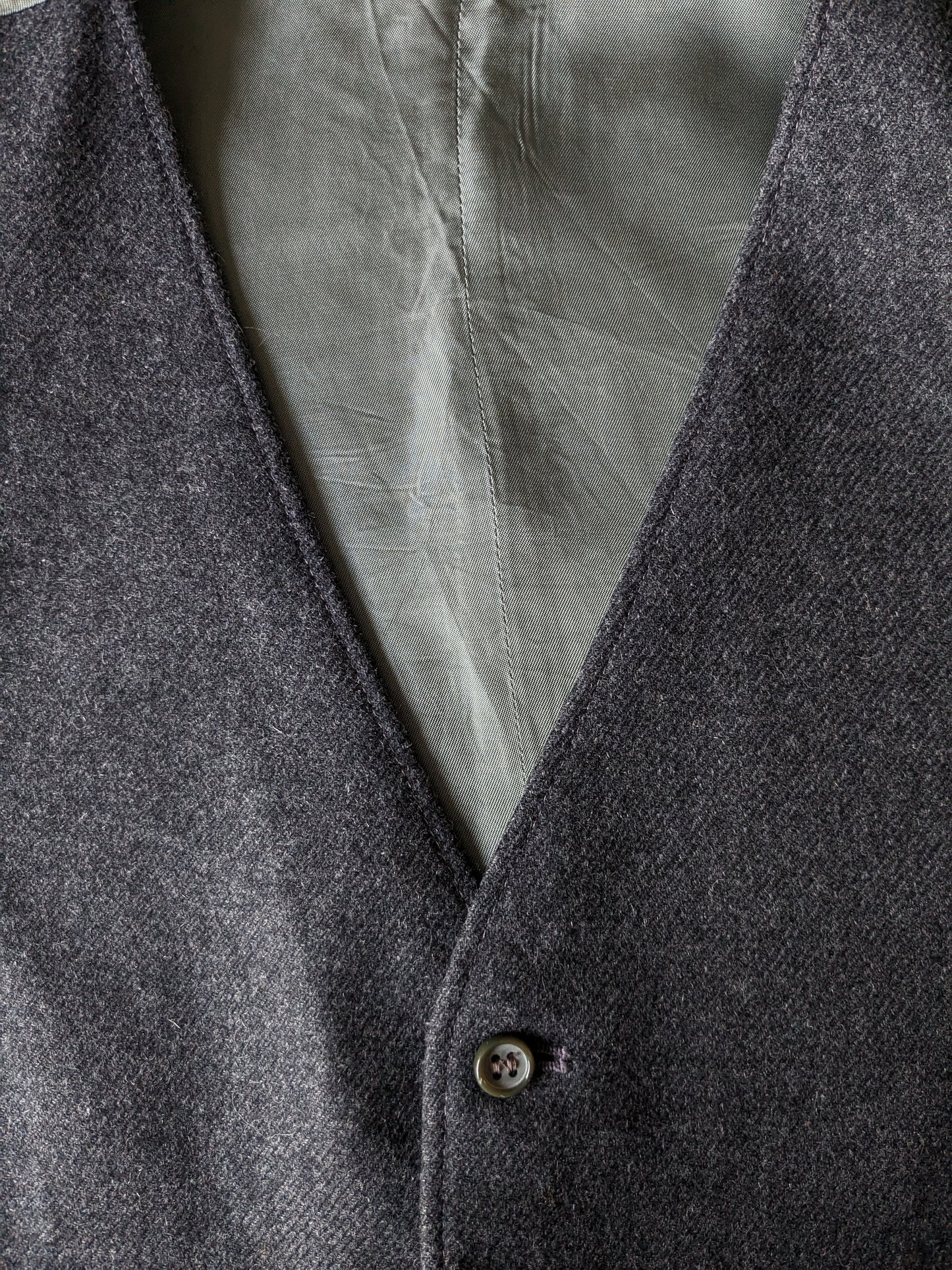 Woolen waistcoat. Dark gray mixed. Size 48. #324