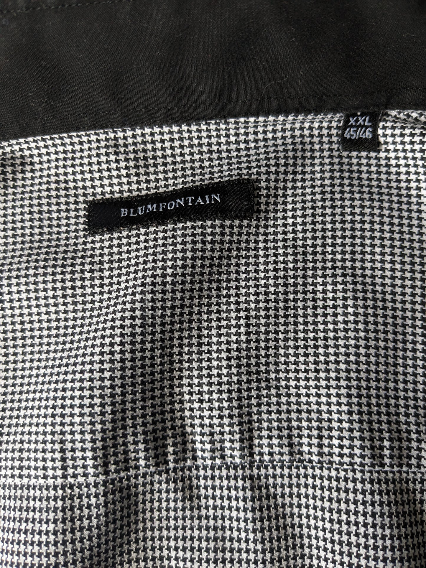 Blumfontain overhemd met elleboogstukken. Zwart Wit motief. Maat 2XL / XXL.