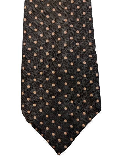 La cravate en soie de chapelure anglaise. Motif rose gris.