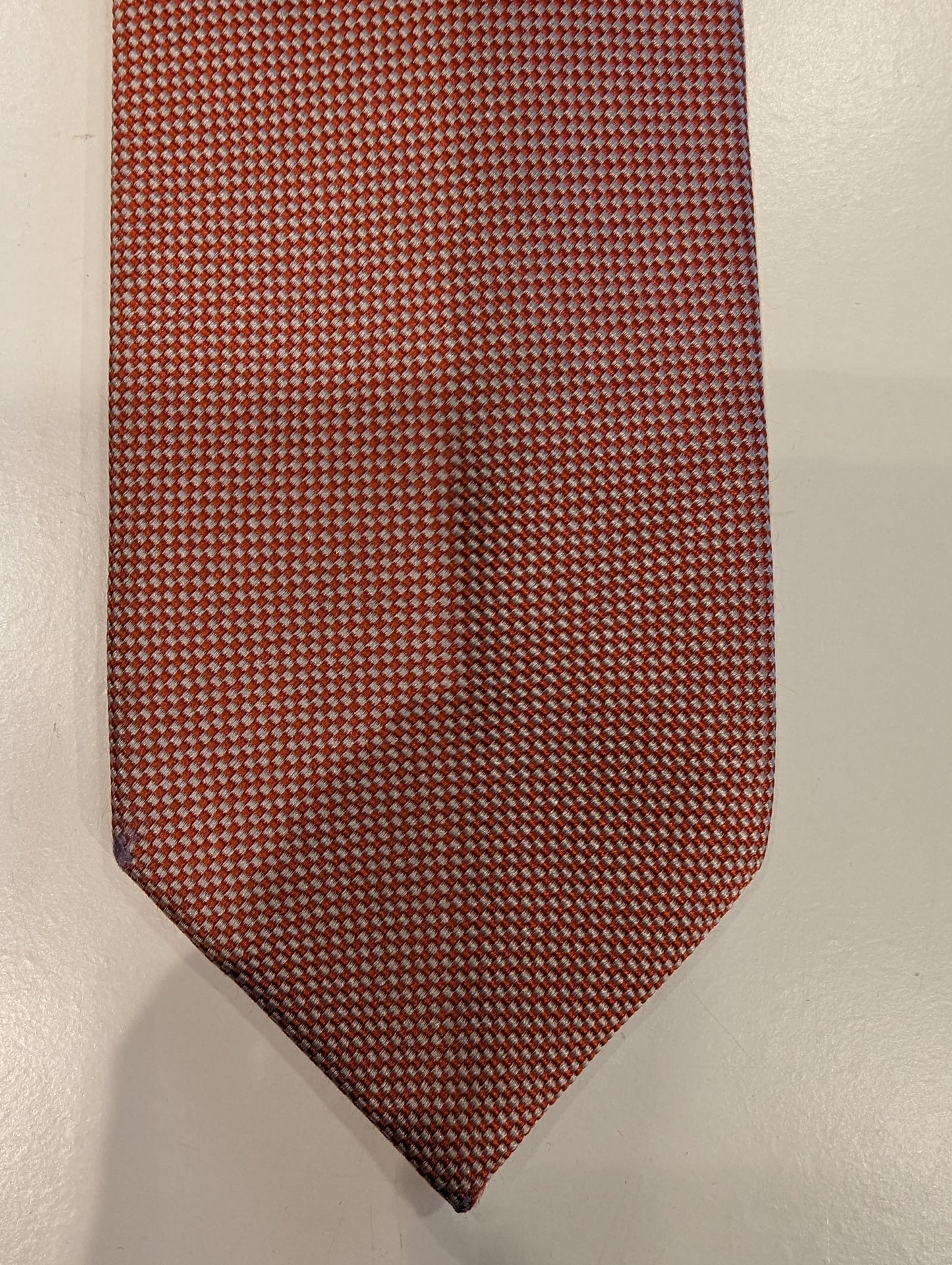 Cravatta di seta di Michaelis. Motivo arancione bianco.