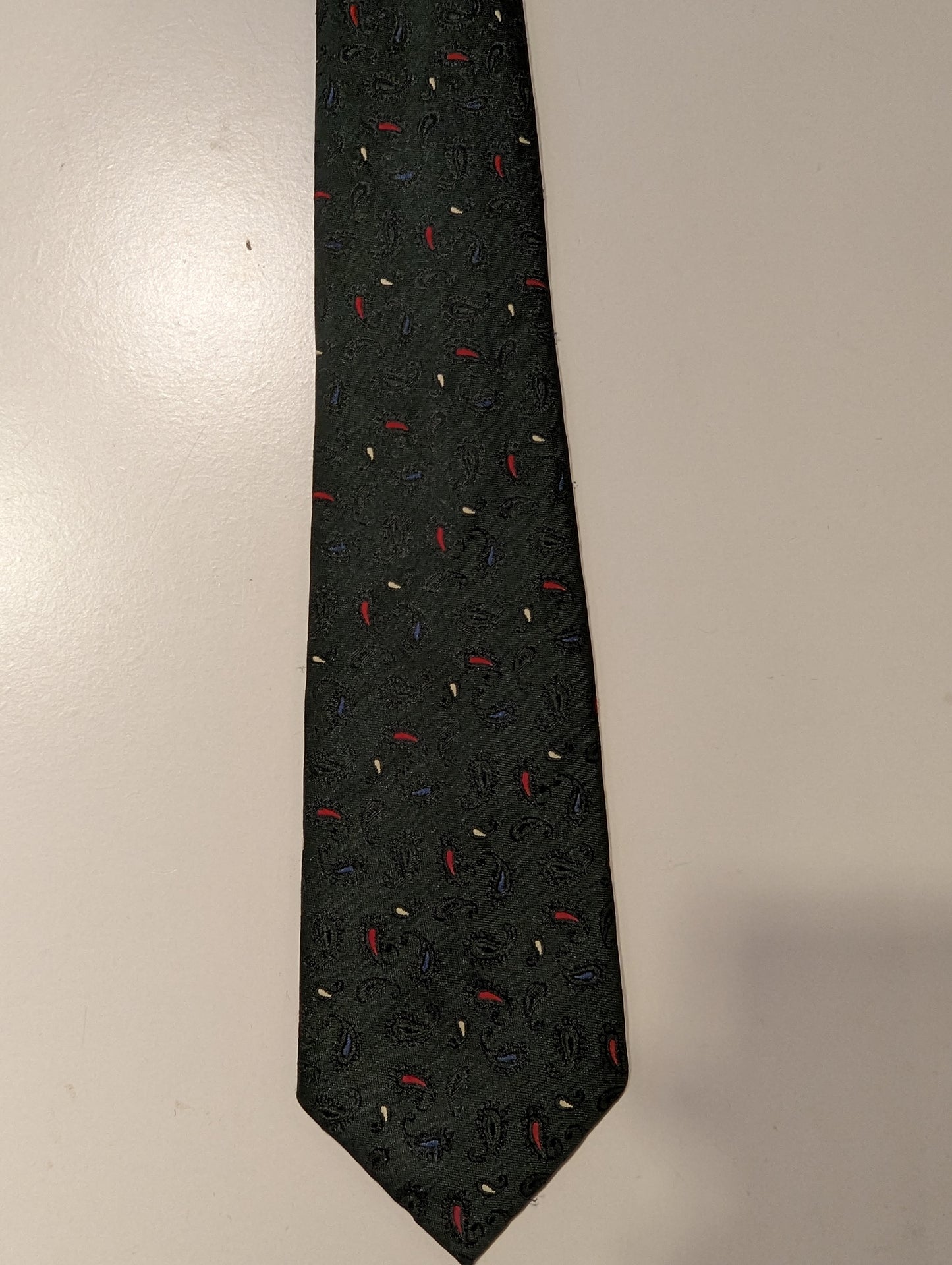 Cravatta in poliestere vintage artilux. Verde con motivo.