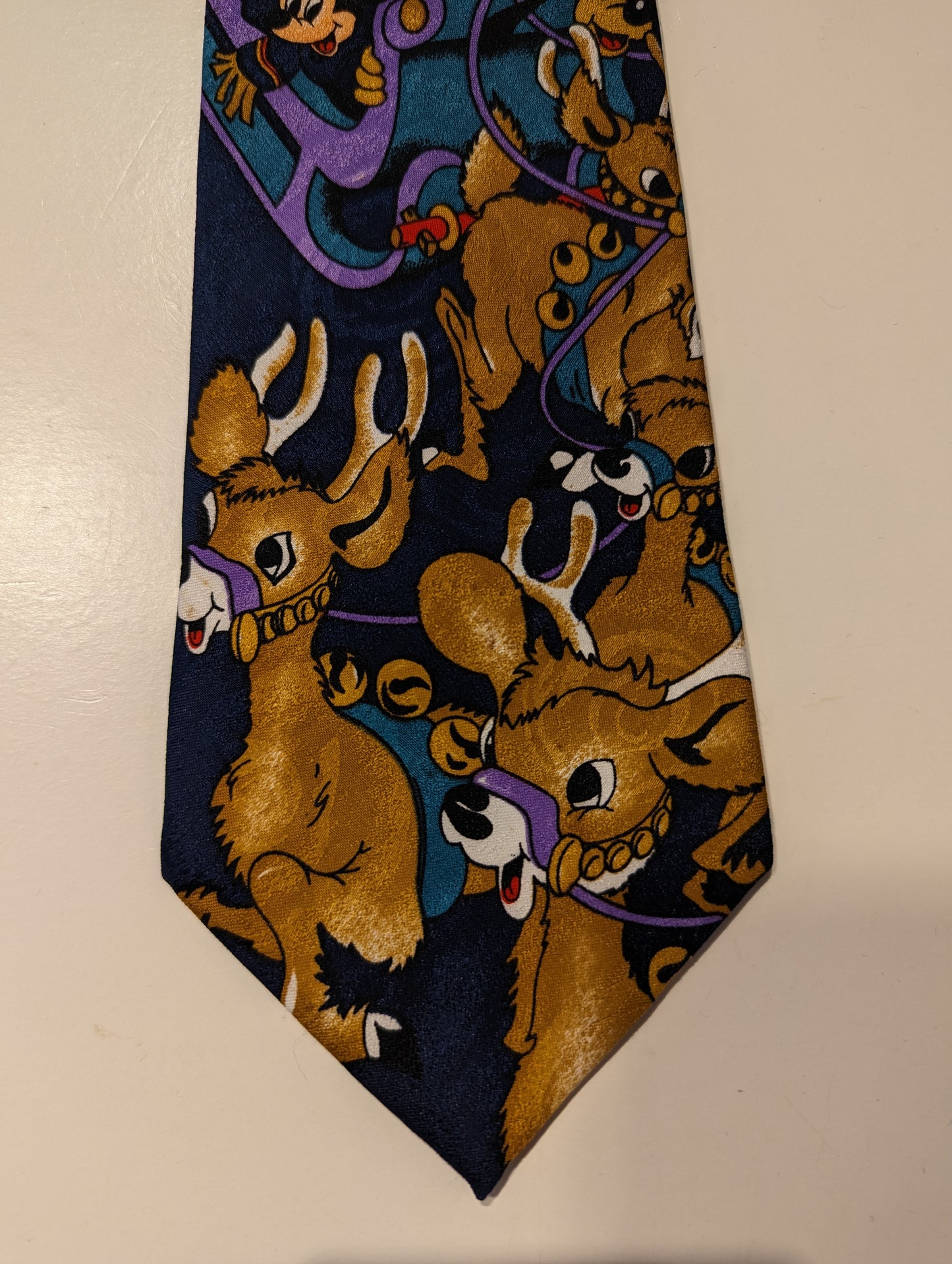 Disney Mickey Mouse / Pluto Christmas polyester tie.