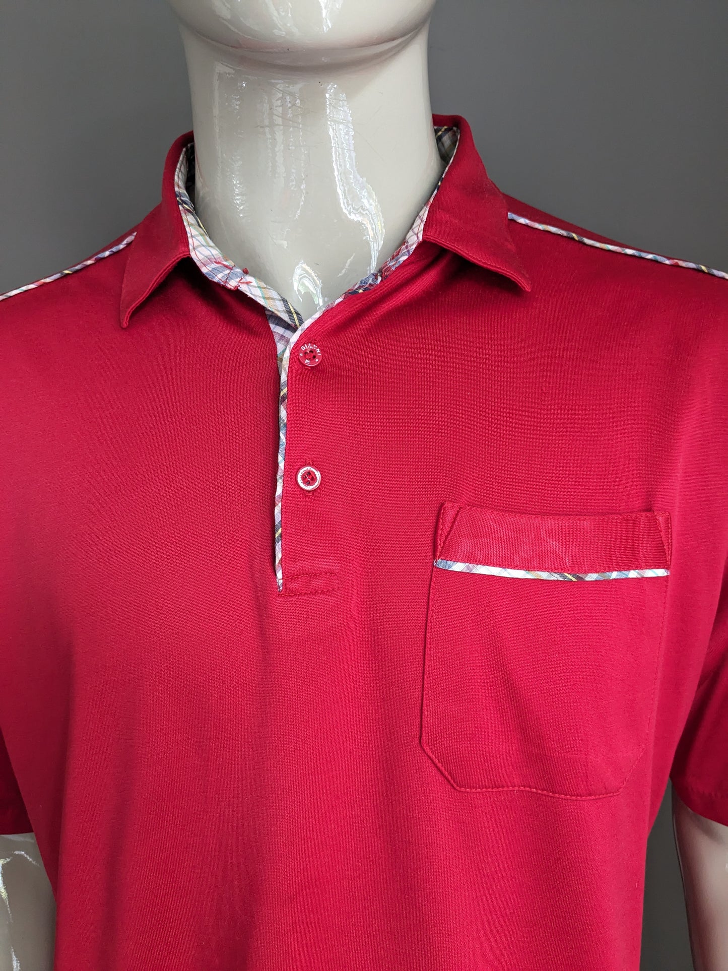 Gianni M by Hajo Vintage Polo with elastic band. Colored red. Size L / XL.