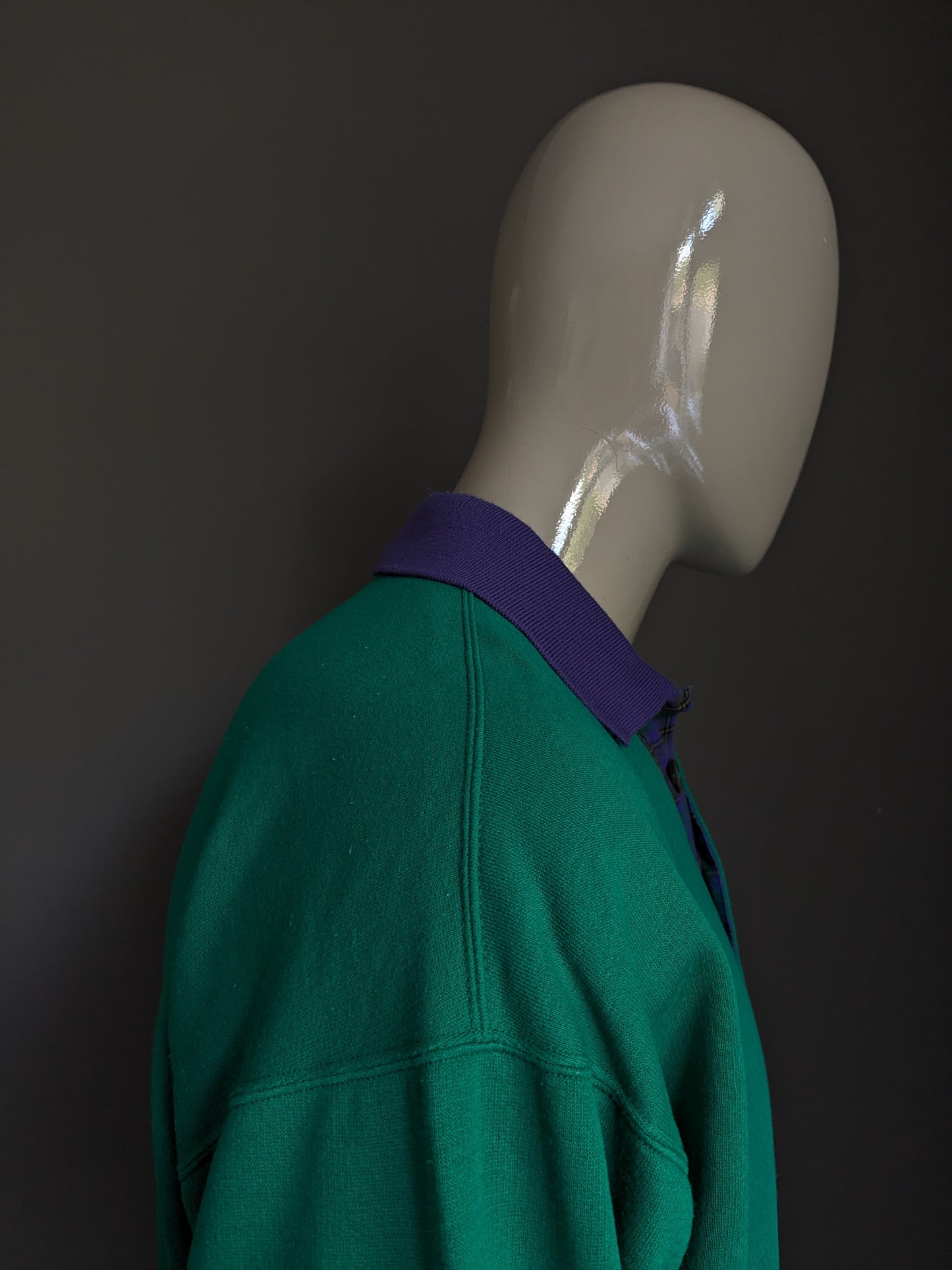 Vintage Sergio Tacchini Polo Trui met elastische band. Groen Paars gekleurd. Maat XL.