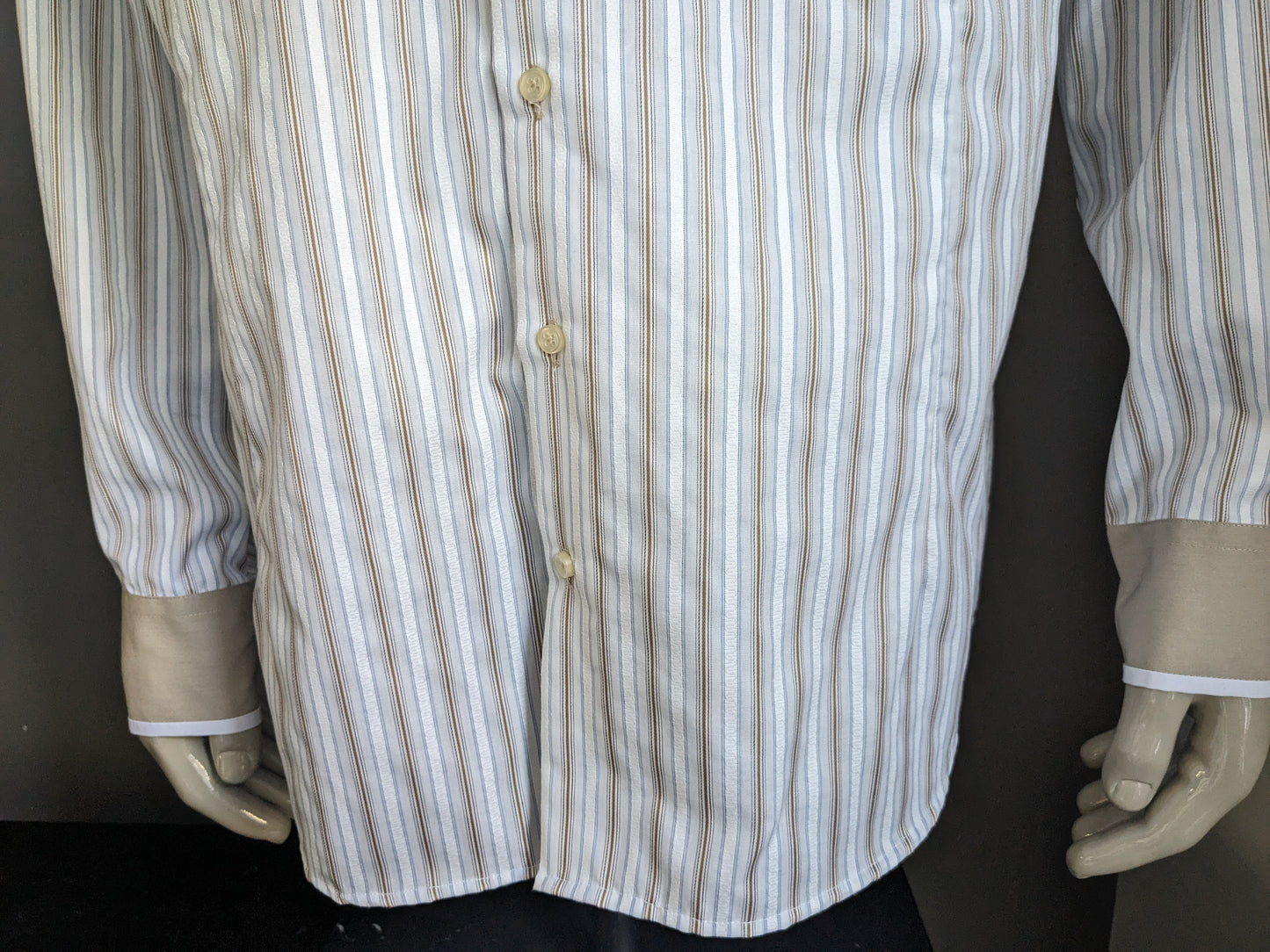 Chemise Turunç avec double col. Brun bleu blanc rayé. Taille xl / xxl.