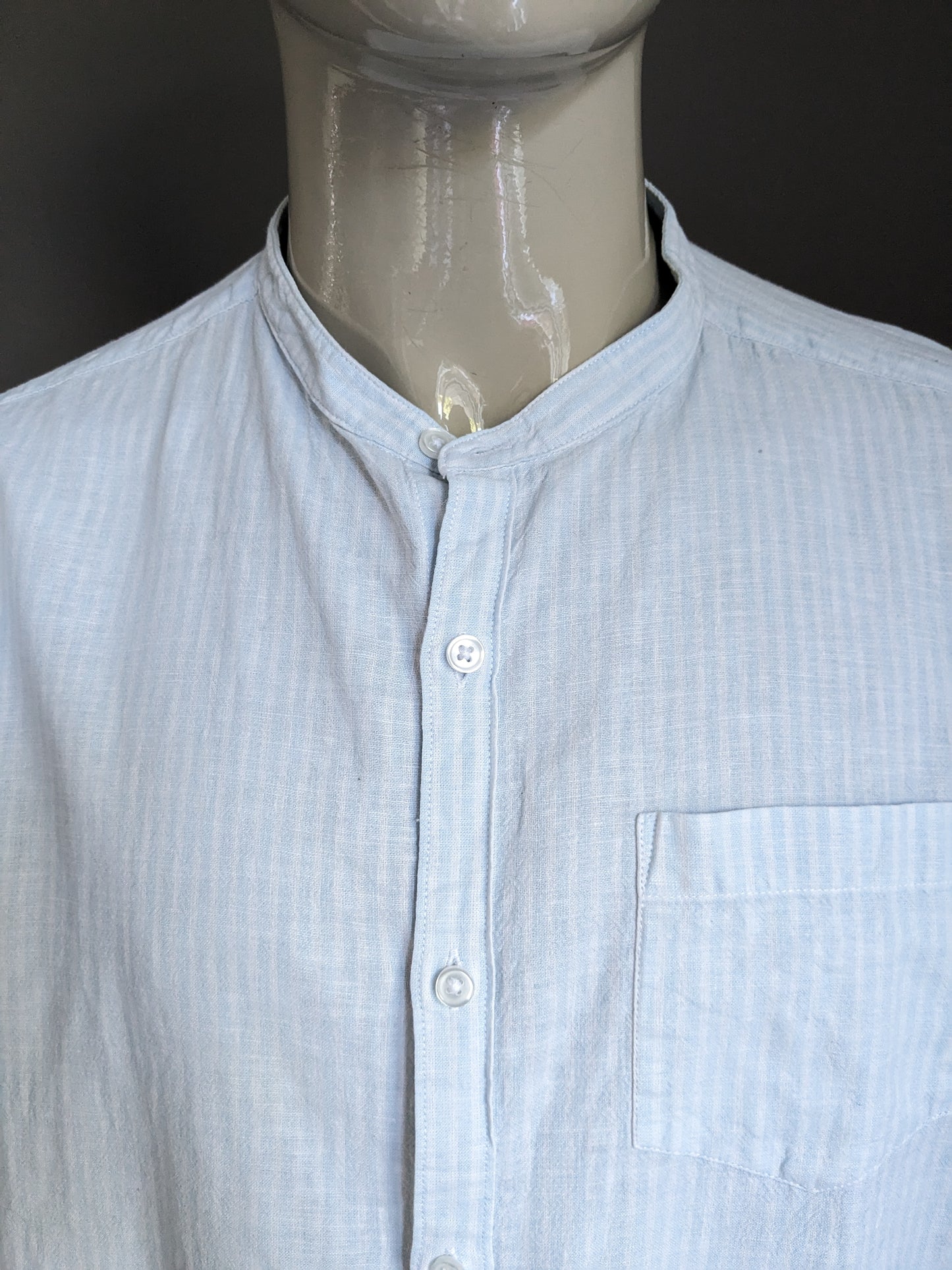 Camicia di lino F&F con colletto corto. Strisce bianche blu. Dimensione XXL / 2XL.