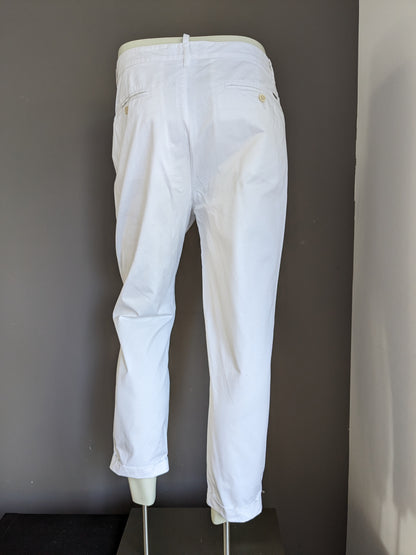 Hose von Dsquared2 mit elastischem Bund. Weiß gefärbt. Größe 48 / M.