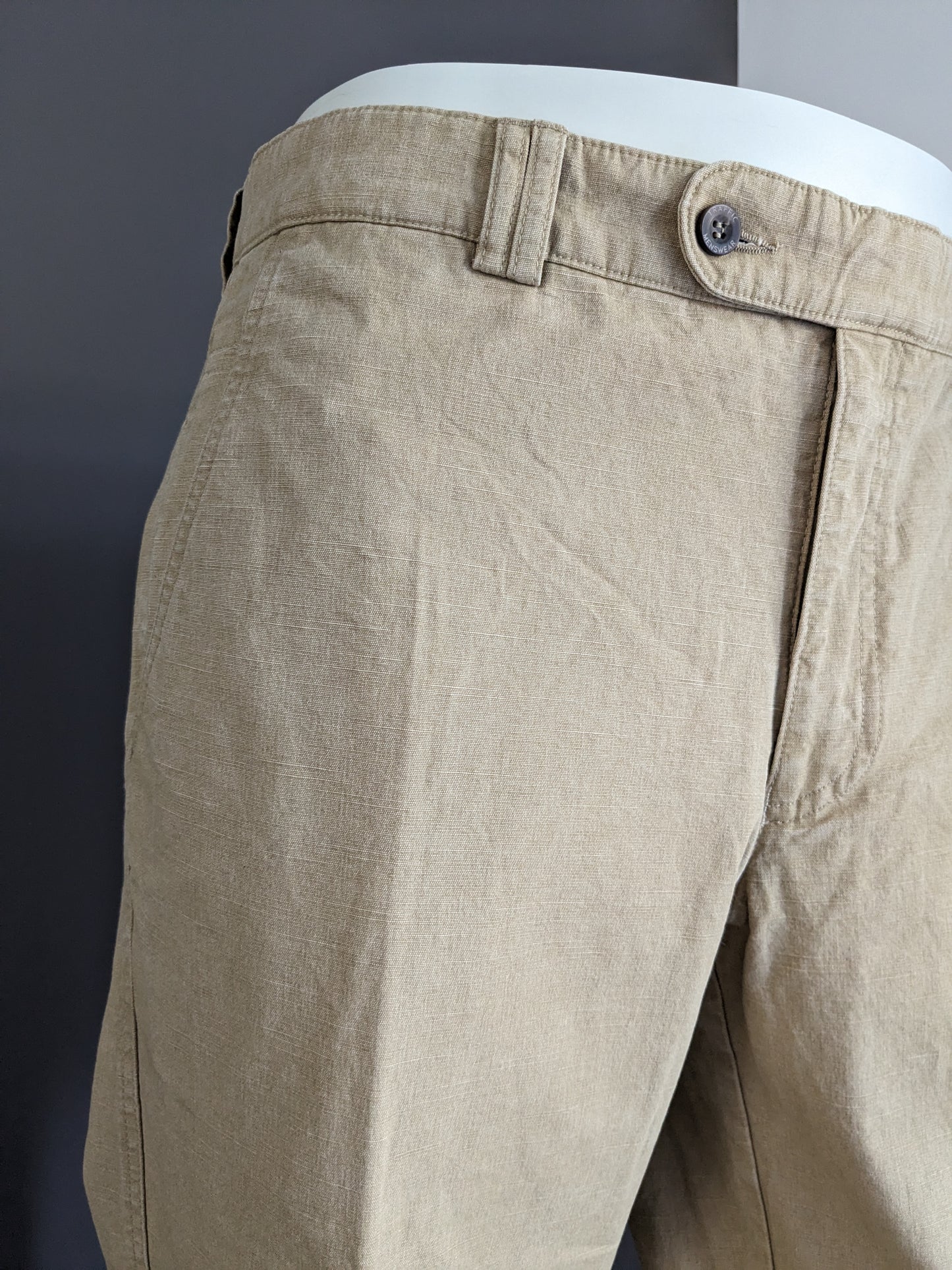 Pantalones / pantalones de moda masculina Traffic. Motivo beige. Talla 51 / M-L.