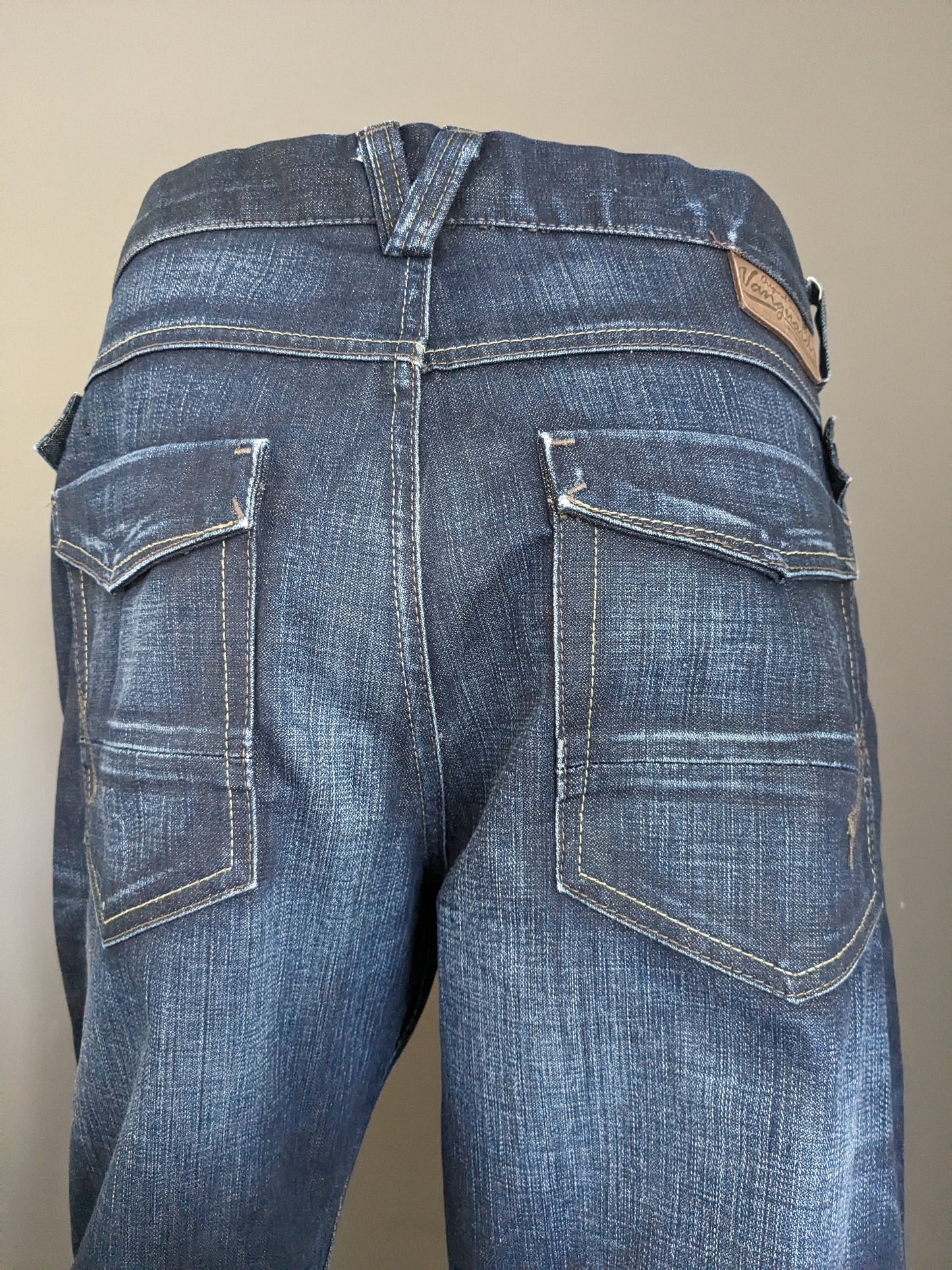 Vanguard jeans. Donker Blauw gekleurd. Maat W40 - L36. Limited Edition06.