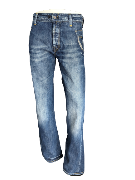 G-Star Raw-Jeans. Blau gefärbt. Größe B31 - L34.